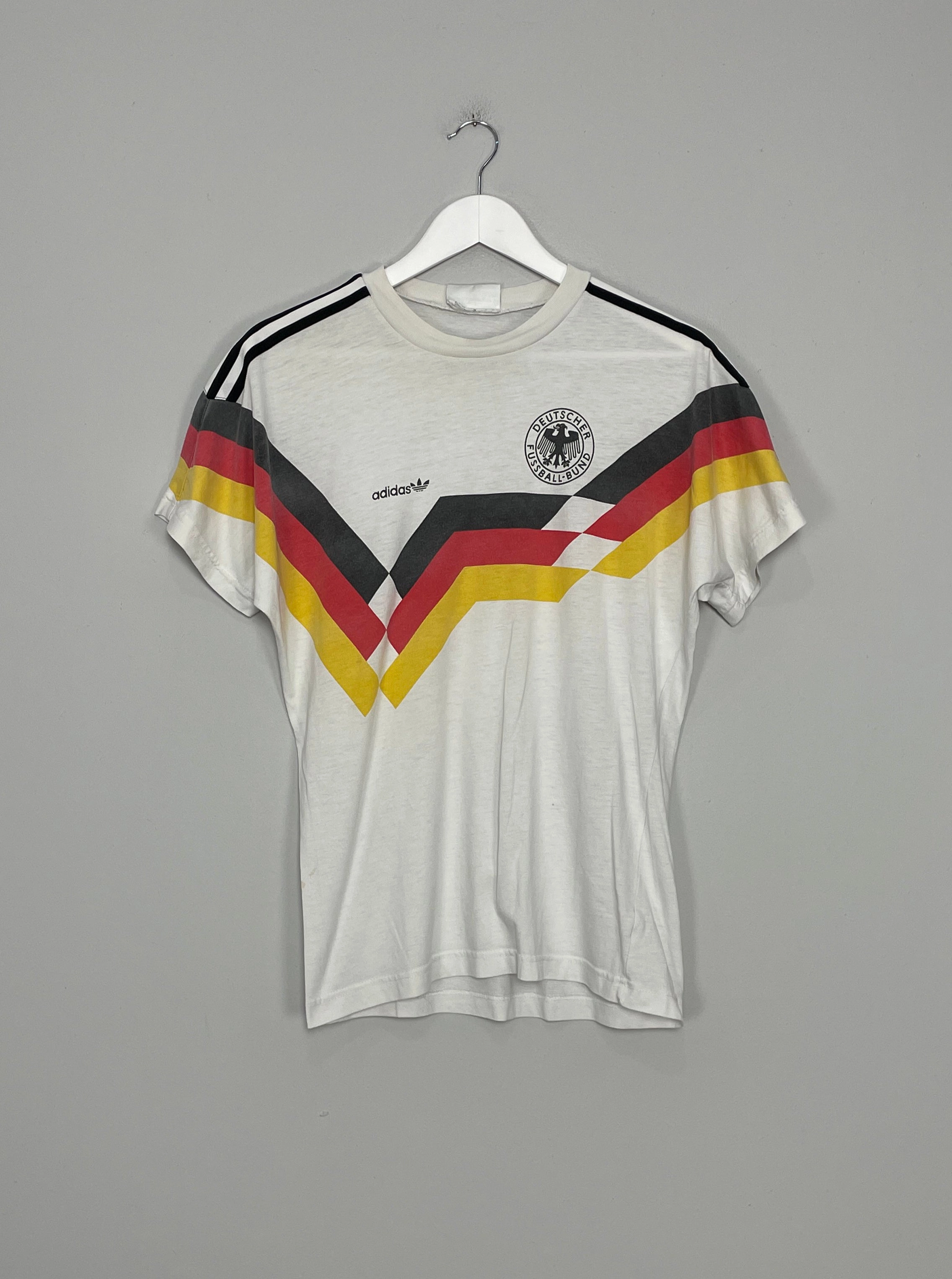 Fade Resistant Finish Fast Release Moisture 1988/90 GERMANY T-SHIRT (S) ADIDAS