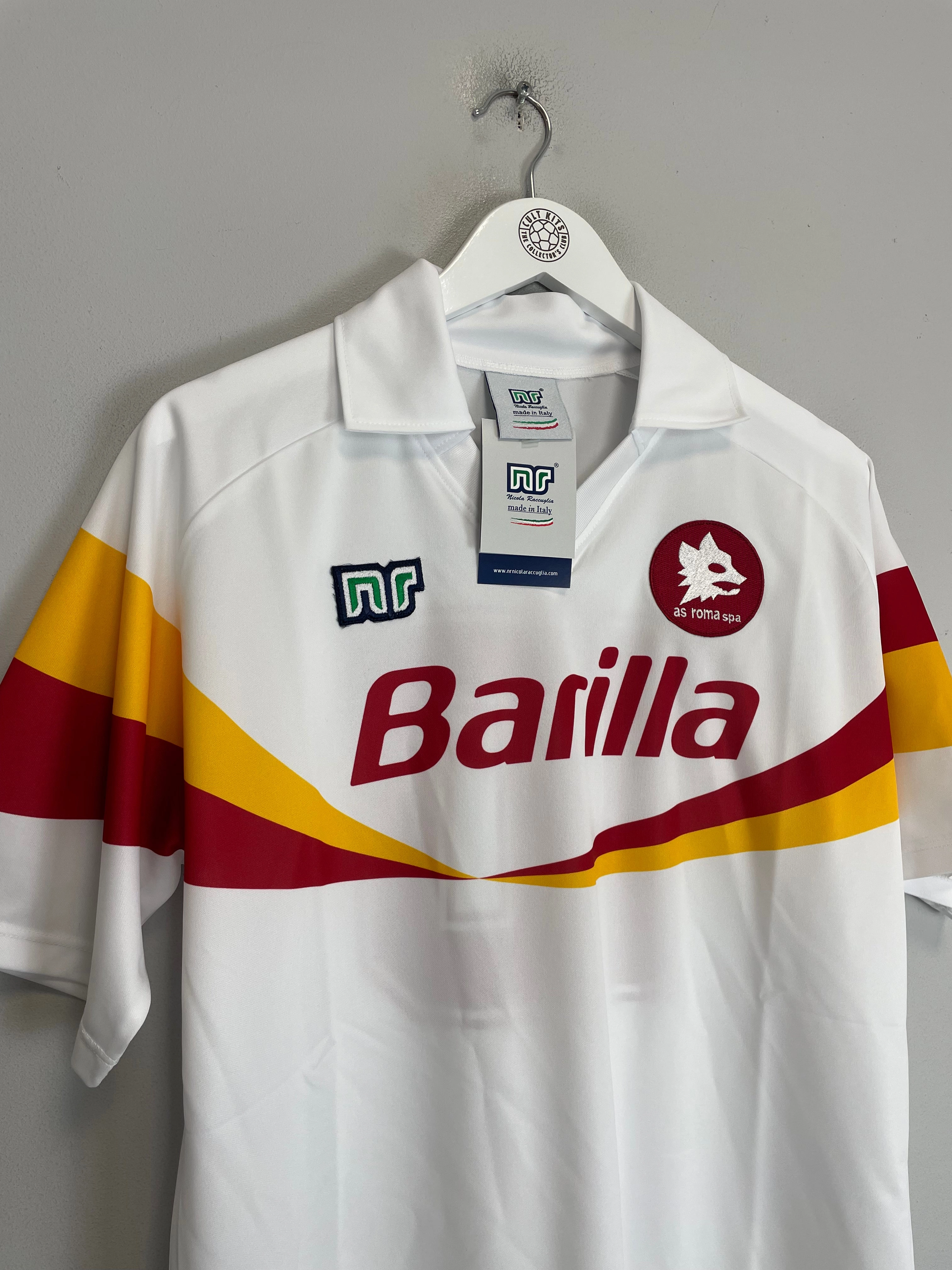 Contrast Trim Details Soft touch finish 1990/91 Roma #10 *BNWT* Reissue Away Shirt (Multiple Sizes) Ennerre