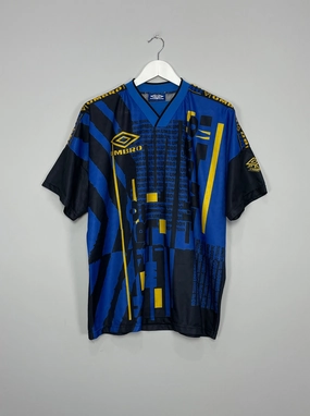 1992/94 UMBRO PRO TRAINING SHIRT (L) Non Irritating Seamless Edges Performance Fit