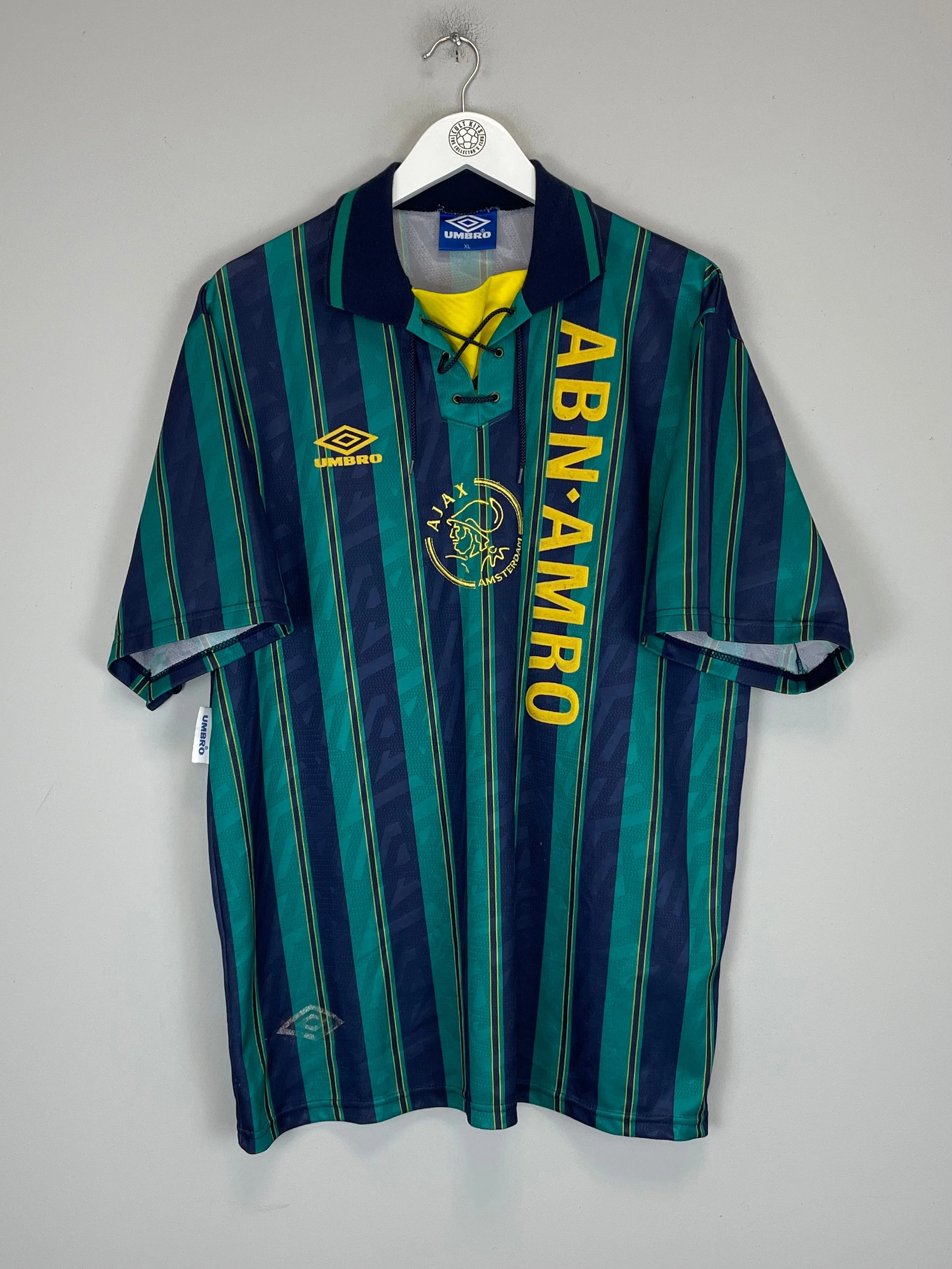 Double Stitched Hem Yarn Dye Technique 1993/94 AJAX AWAY SHIRT (XL) UMBRO