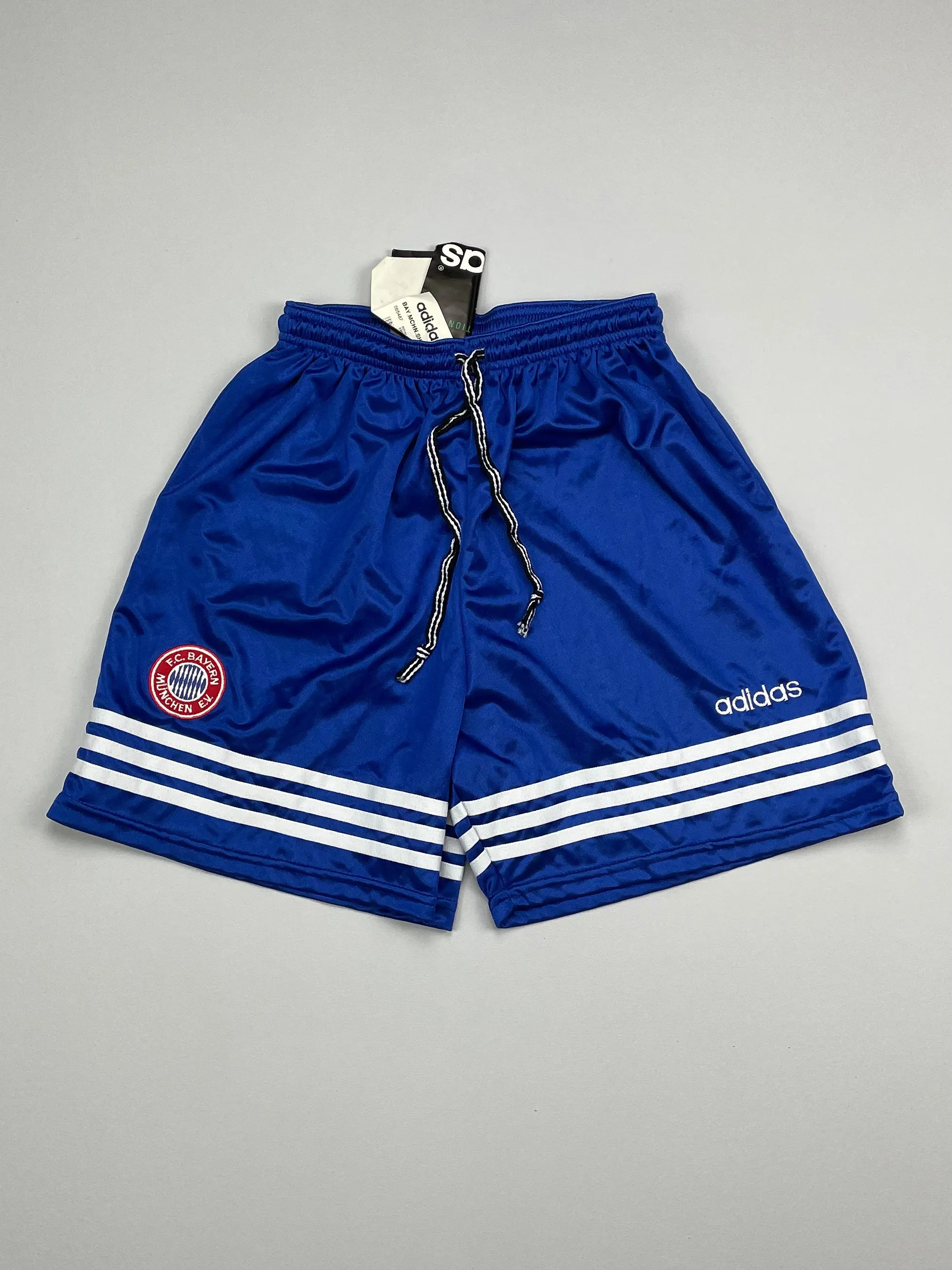 1995/97 BAYERN MUNICH *BNWT* HOME SHORTS (XL) ADIDAS Board shorts