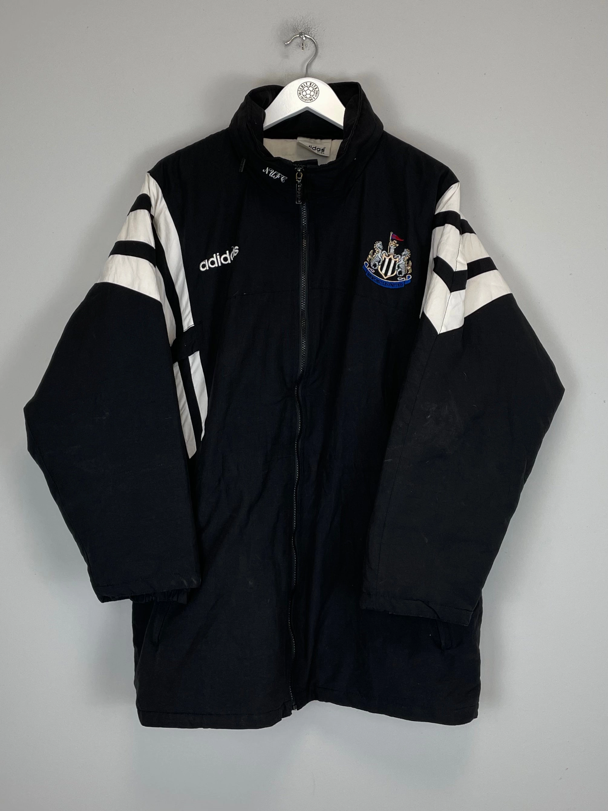 1995/97 NEWCASTLE UNITED BENCH COAT (L) ADIDAS event venue