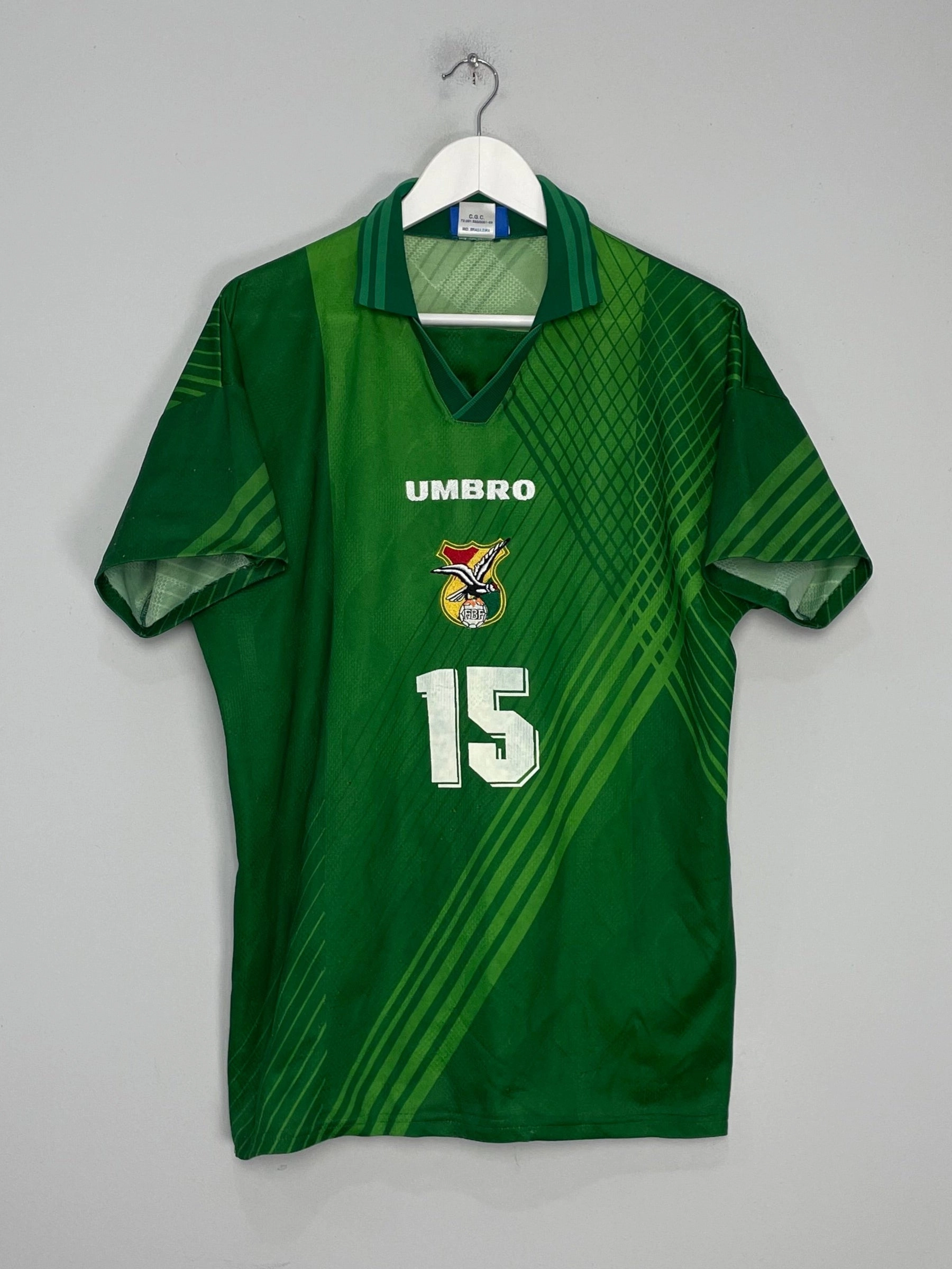 Wrinkle Resistant Weave Silky Smooth 1996/97 BOLIVIA #15 HOME SHIRT (L) UMBRO