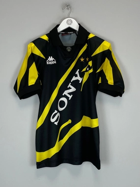 Smooth Coverage No Limits 1996/97 JUVENTUS THIRD SHIRT (L) KAPPA