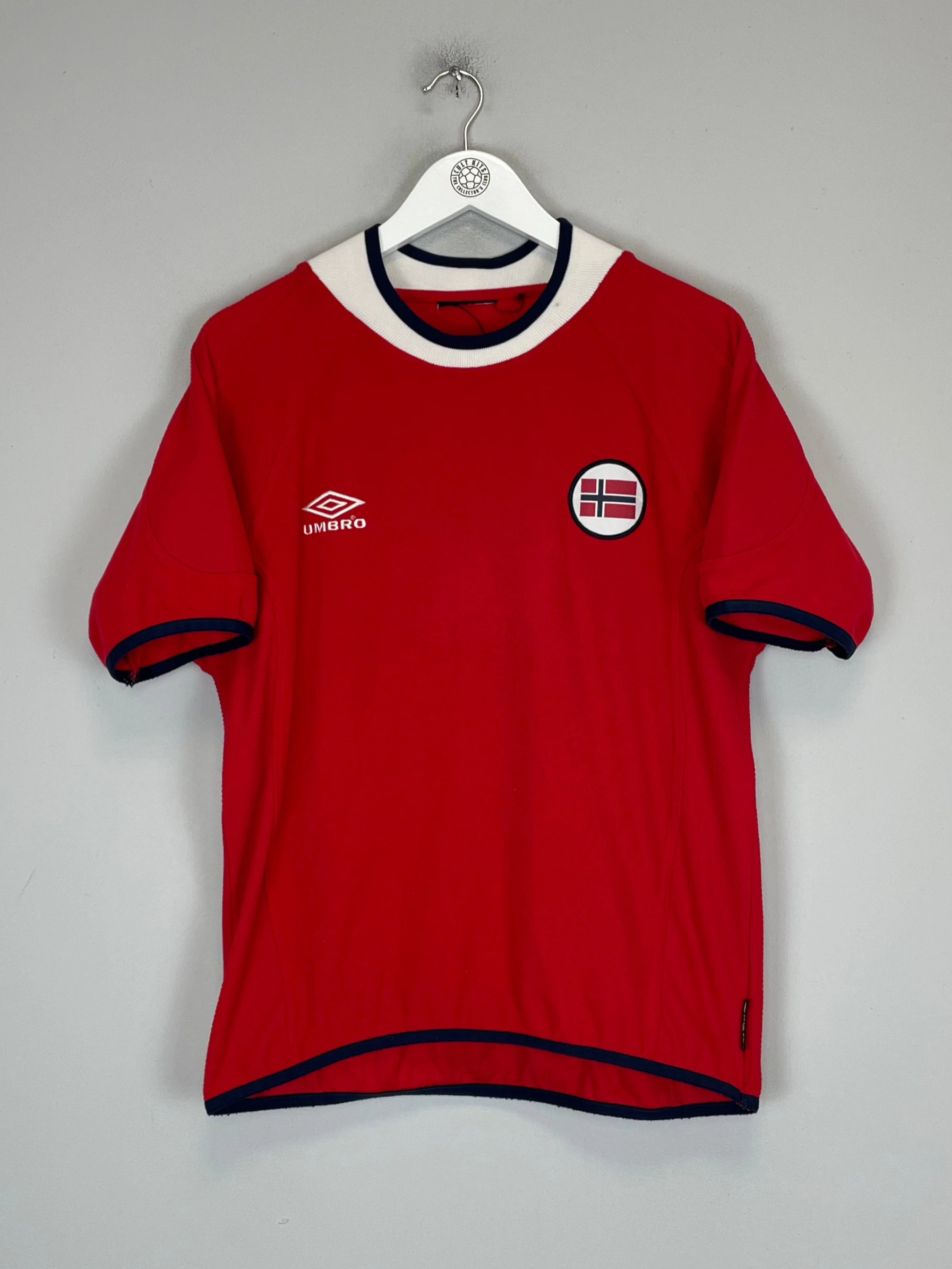 Grid Texture Fabric 2000/02 NORWAY HOME SHIRT (S) UMBRO