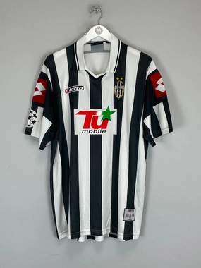 2001/02 JUVENTUS C/L EUROPEAN HOME SHIRT (XL) LOTTO Contoured Silicone Grippers