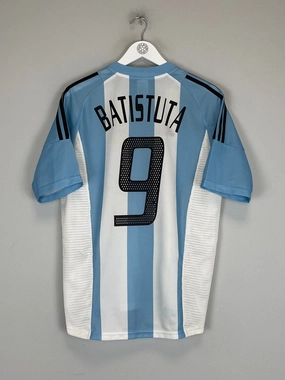 Breathable activewear 2002/04 ARGENTINA BATISTUTA #9 HOME SHIRT (M) ADIDAS