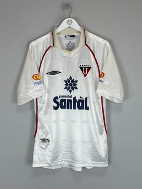 All Day Fit Dynamic Comfort 2002 LDU QUITO HOME SHIRT (L) UMBRO