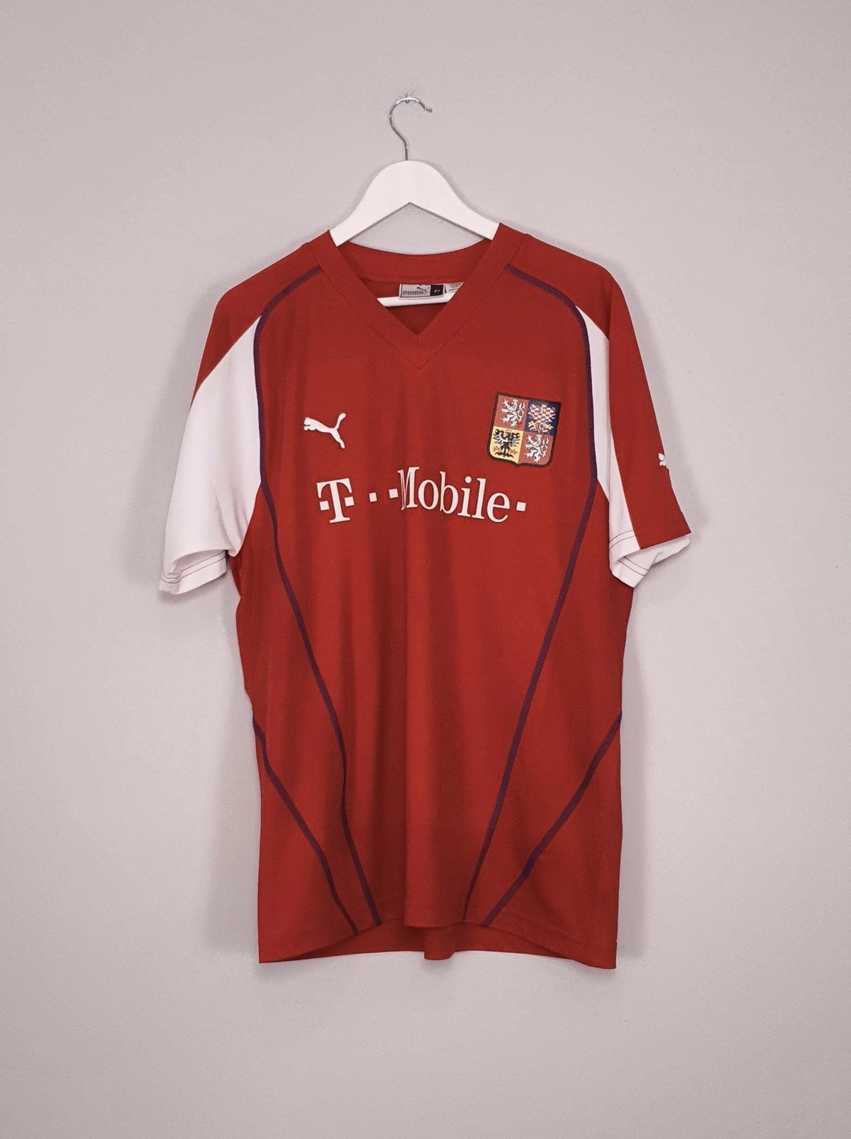 2003/04 CZECH REPUBLIC HOME SHIRT (XL) PUMA Friction Dispersing Weave