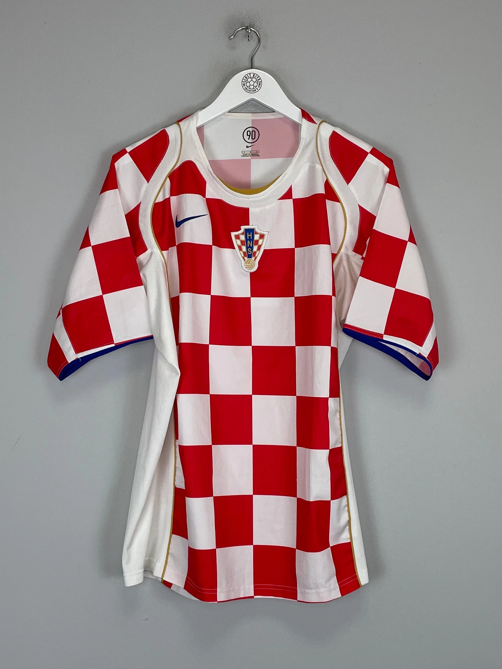 2004/05 CROATIA HOME SHIRT (L) NIKE Tight Knit Training Apparel