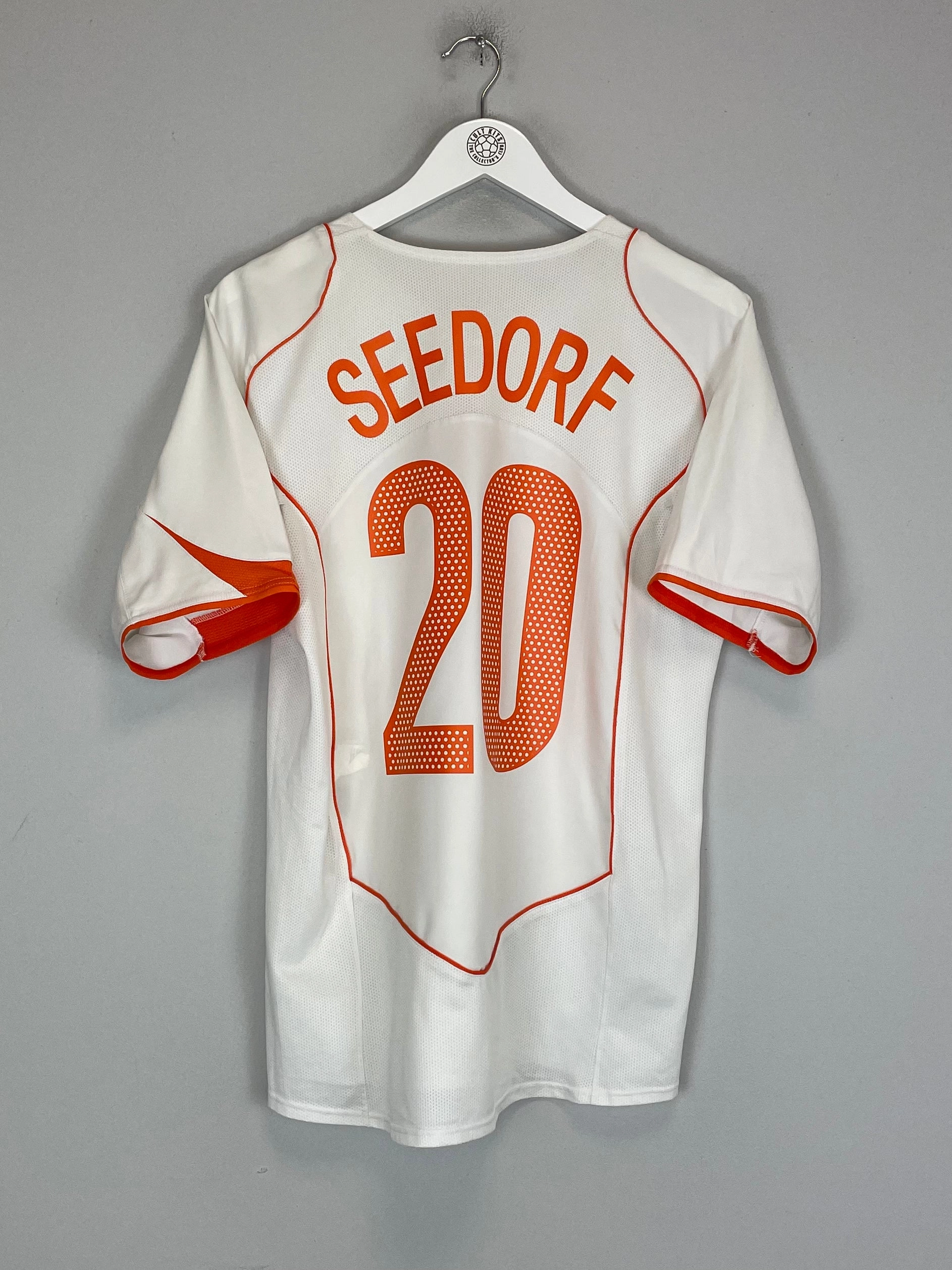 2004/06 NETHERLANDS SEEDORF #20 AWAY SHIRT (M) NIKE Oversized Silhouette
