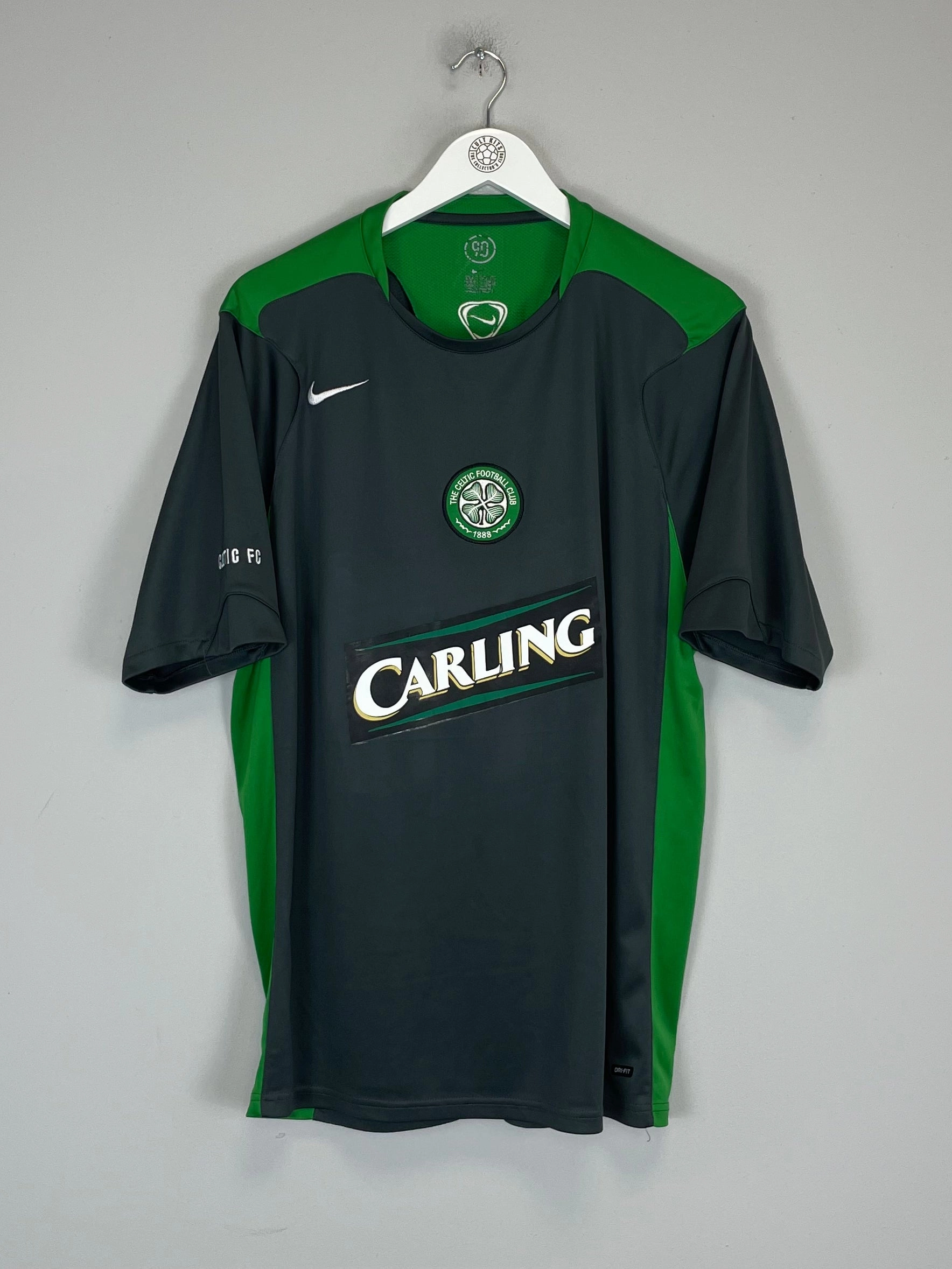 Lightweight Thermal Fabric Mesh Ventilation Zones 2005/06 CELTIC TRAINING SHIRT (XL) NIKE