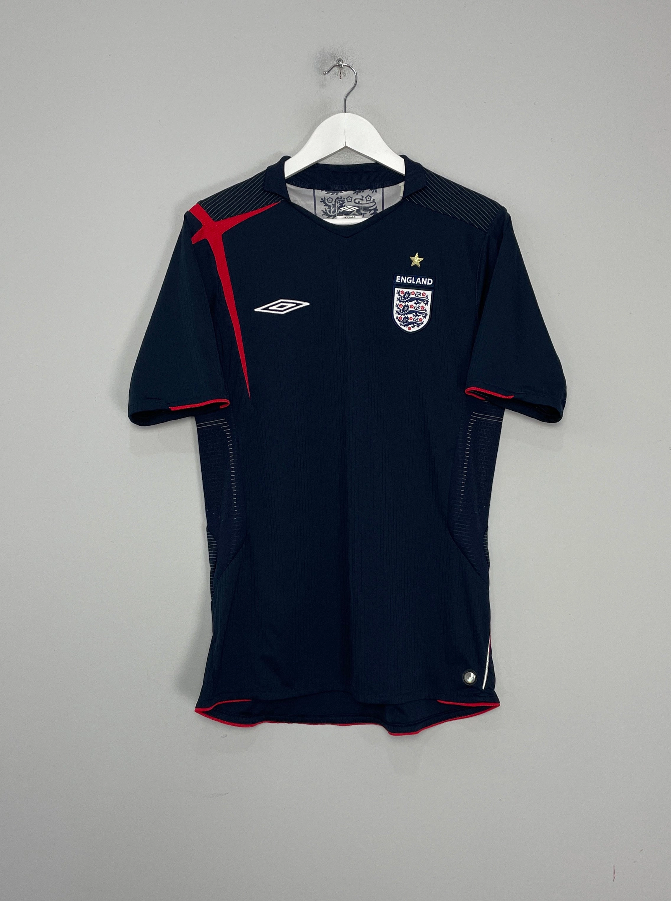 2005/06 ENGLAND GK SHIRT (M) UMBRO No Resistance Non Restrictive Tailoring