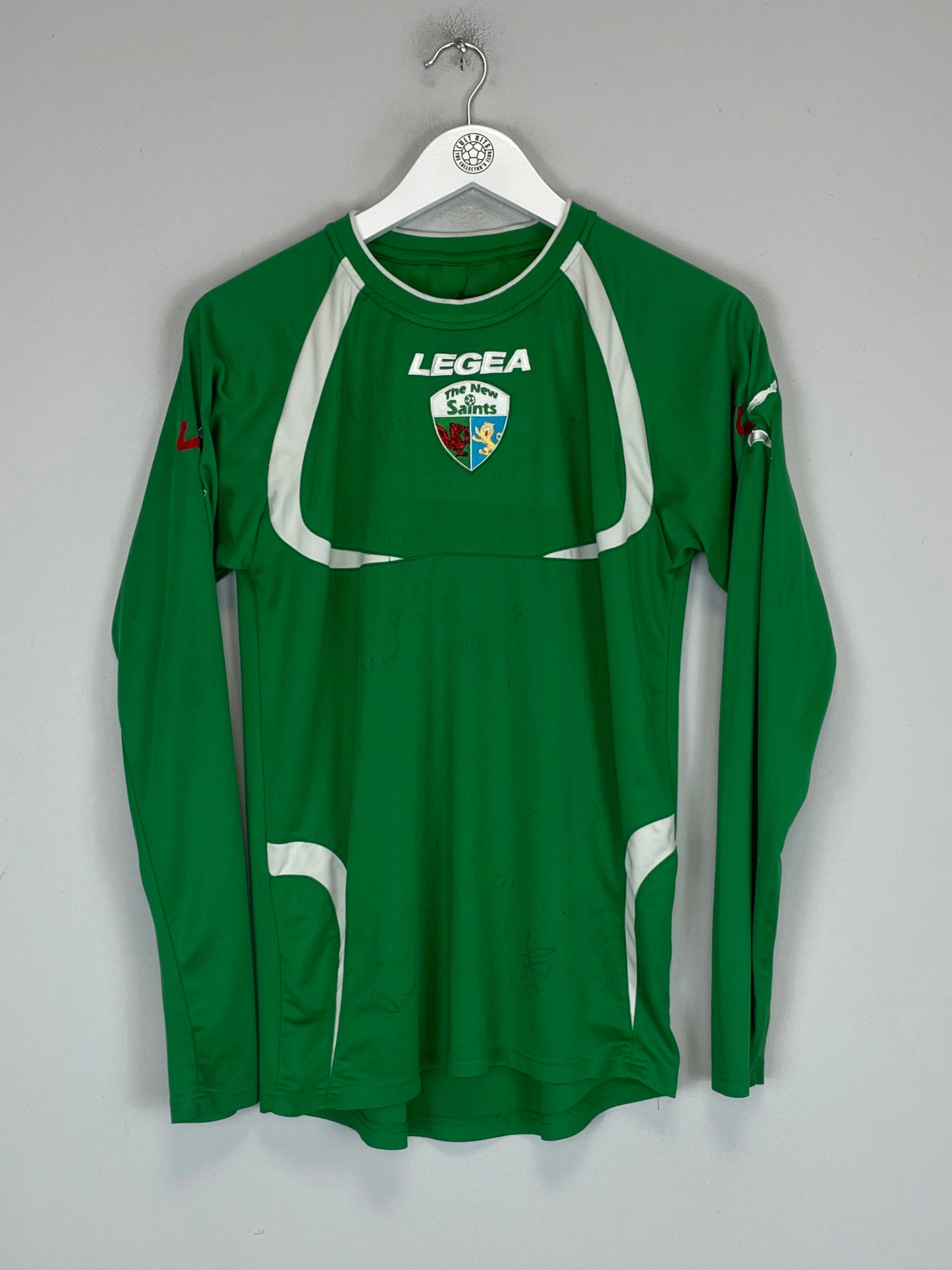 Soft Touch Inner Layer sporty wear 2005/06 THE NEW SAINTS *SQUAD SIGNED* L/S HOME SHIRT (M) LEGEA