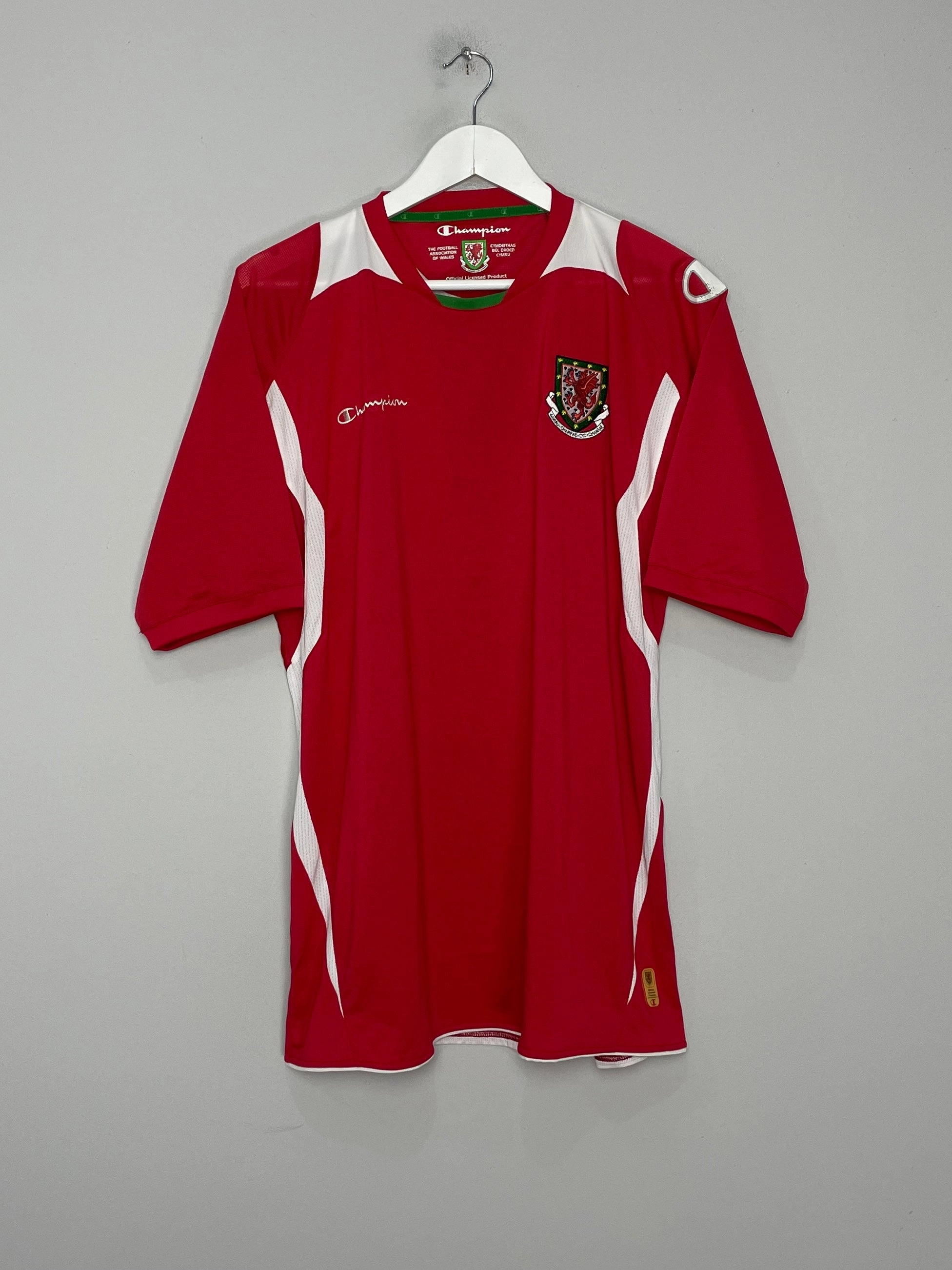 Moisture Lock Reservoir 2008/10 WALES HOME SHIRT (XXL) CHAMPION