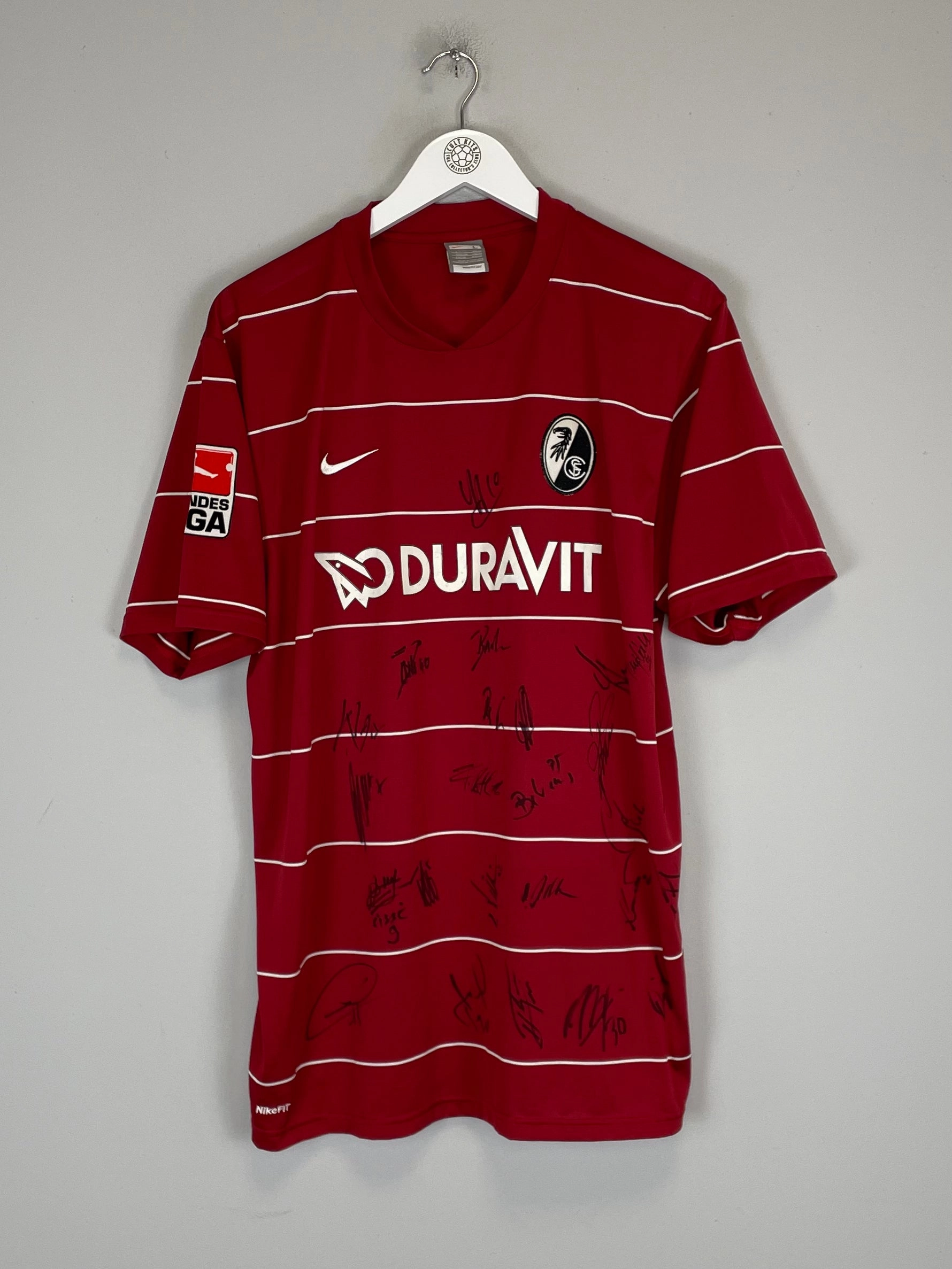 2009/10 FREIBURG GLOCKNER #19 *SQUAD SIGNED* HOME SHIRT (L) NIKE Non Slip Hem Ultra lightweight