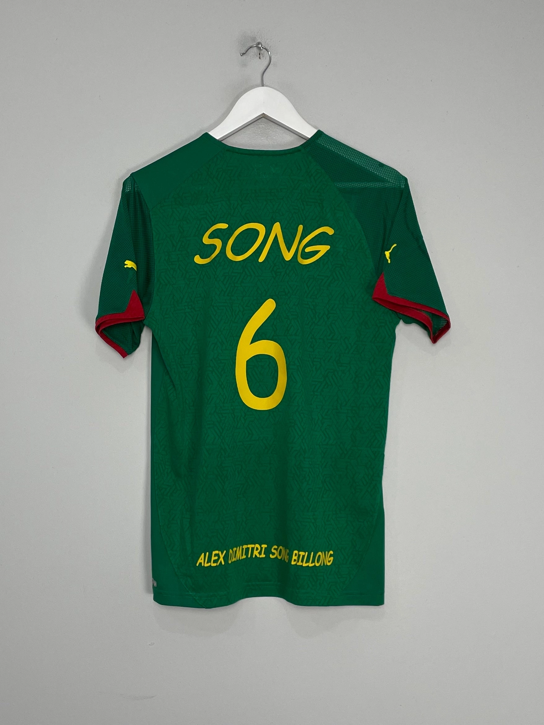 3D Knit Seamless Pattern Move Easy 2010/11 CAMEROON SONG #6 HOME SHIRT (M) PUMA