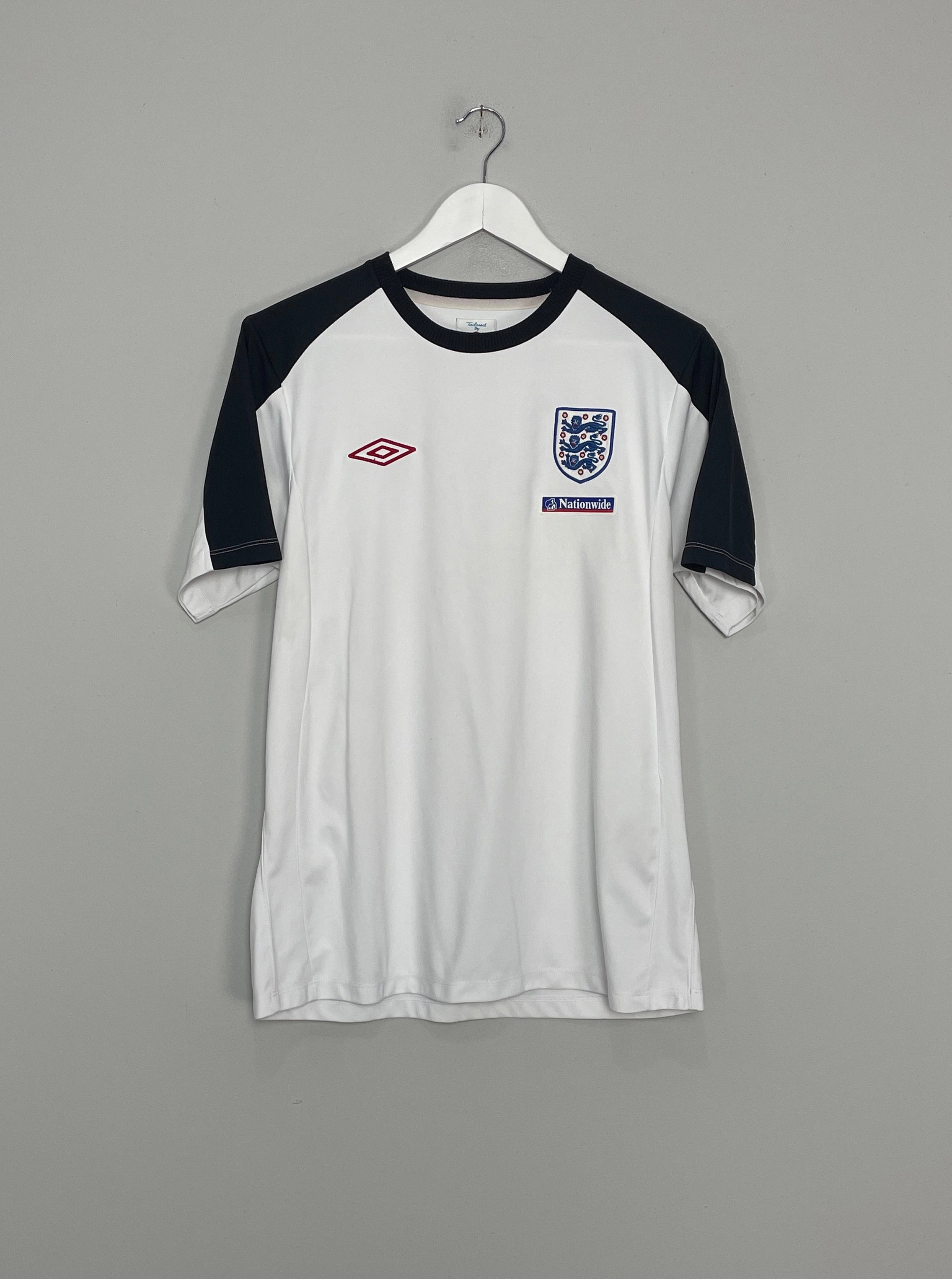 Flexible Shoulder Design 2010/11 ENGLAND TRAINING SHIRT (S*) UMBRO