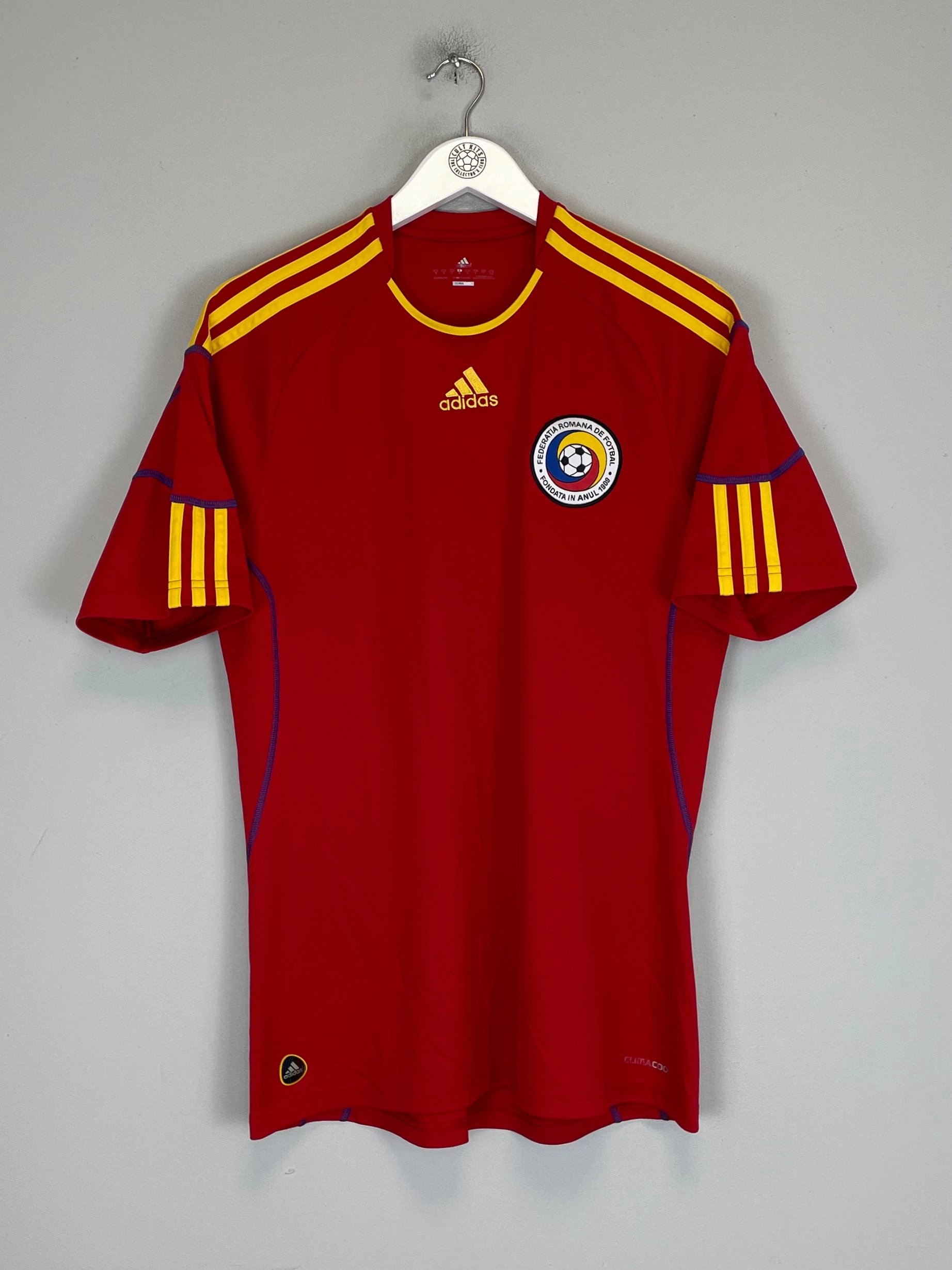 Odor Resistant Fabric 2010/11 ROMANIA AWAY SHIRT (M) ADIDAS