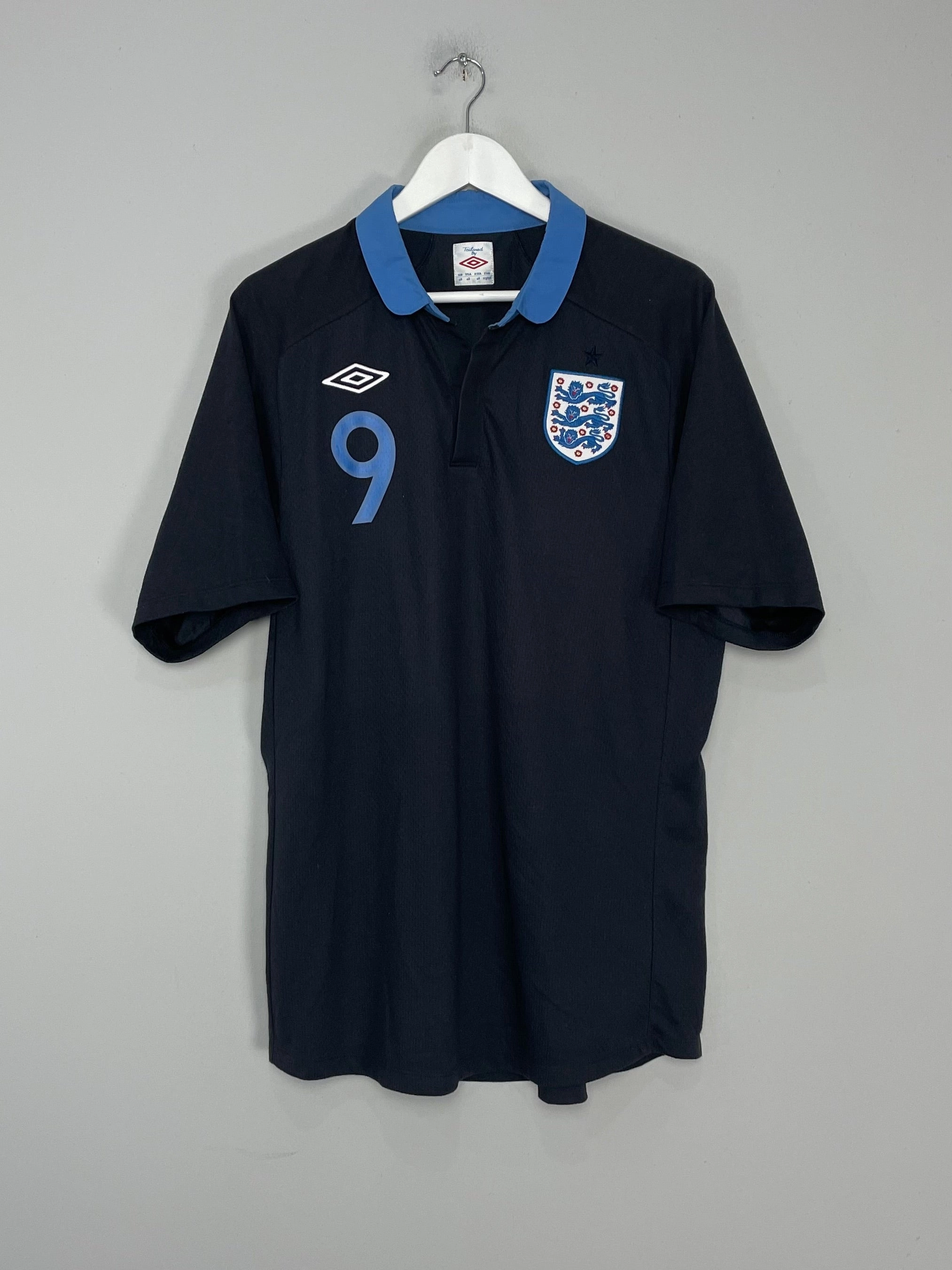 Ultra lightweight 2011/12 ENGLAND YOUNG #9 AWAY SHIRT (XL) UMBRO