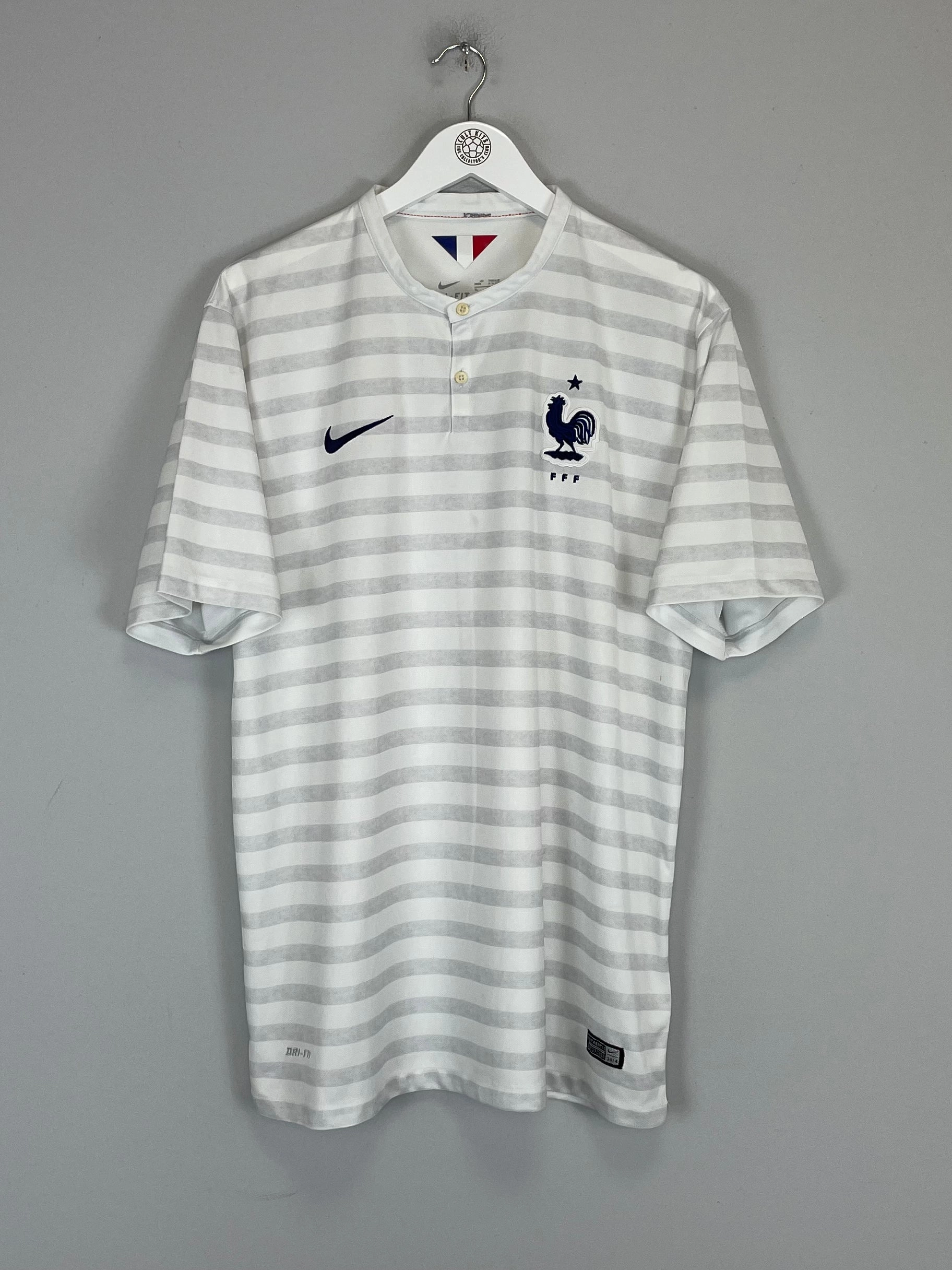 2014/15 FRANCE AWAY SHIRT (XL) NIKE Sporty Look Game Vibes