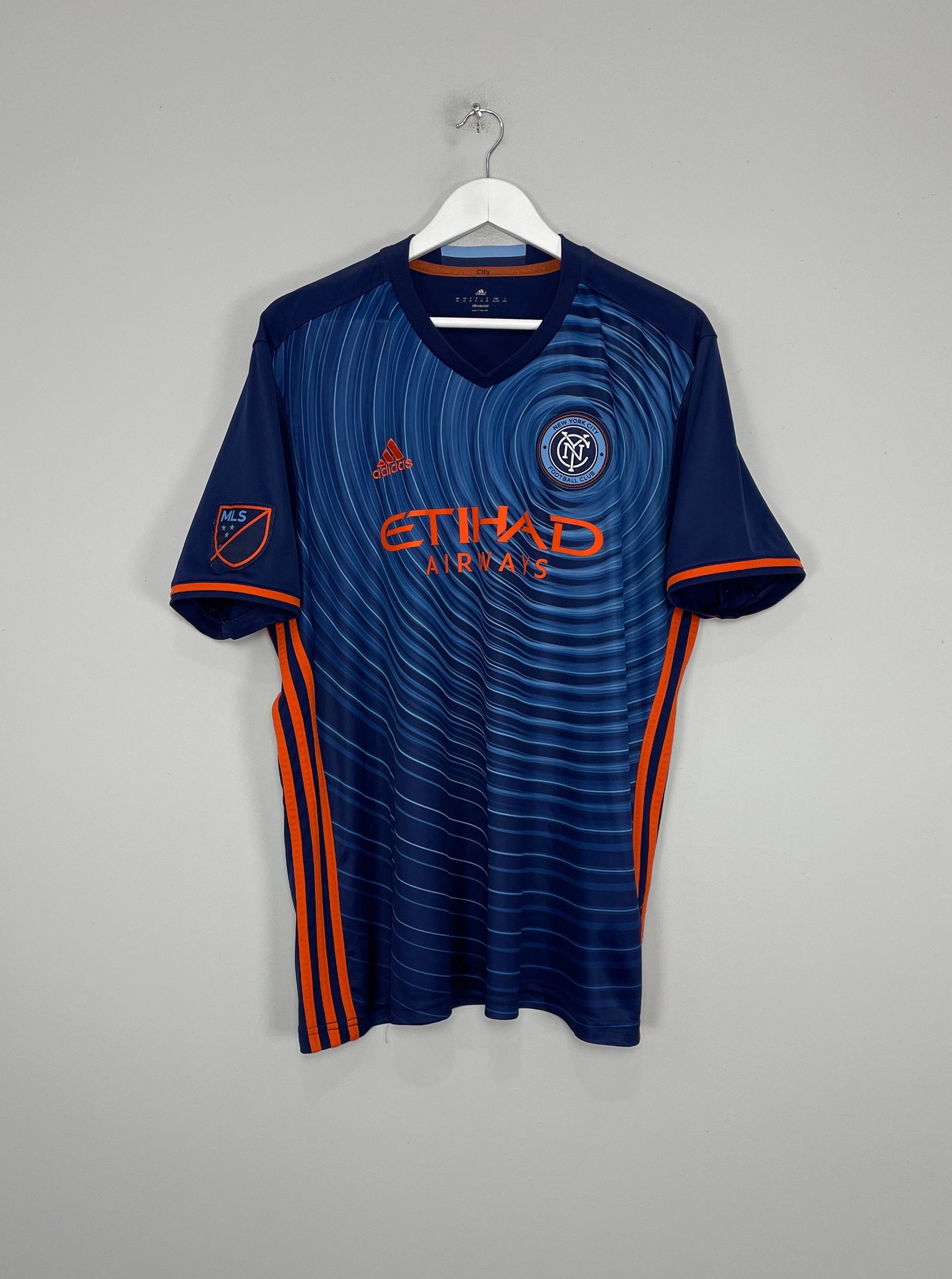 Reflective accents Quick Pullover Design 2016/17 NEW YORK CITY AWAY SHIRT (XL) ADIDAS