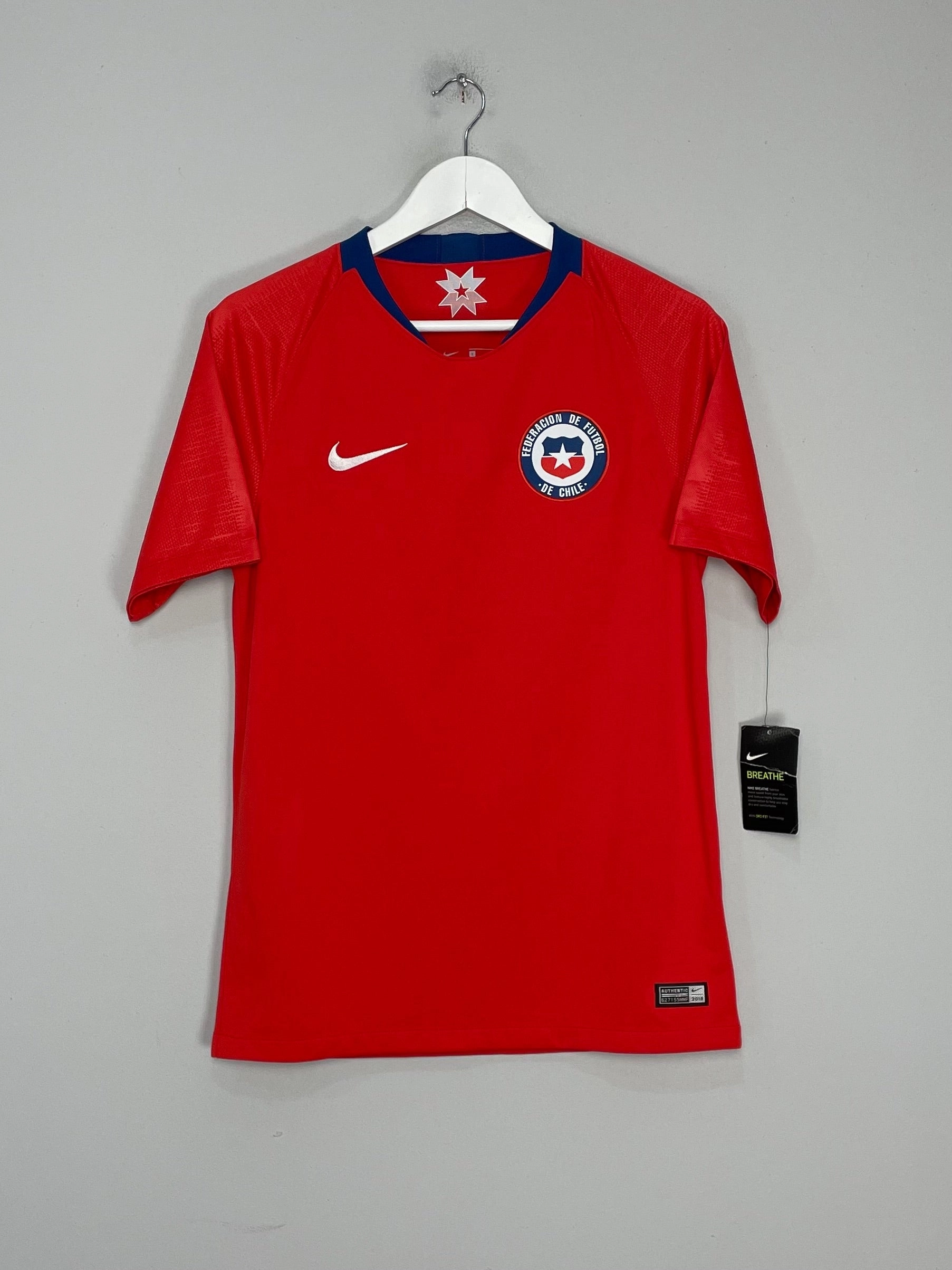 Layered Mesh Inserts 2018/19 CHILE *BNWT* HOME SHIRT (S) NIKE