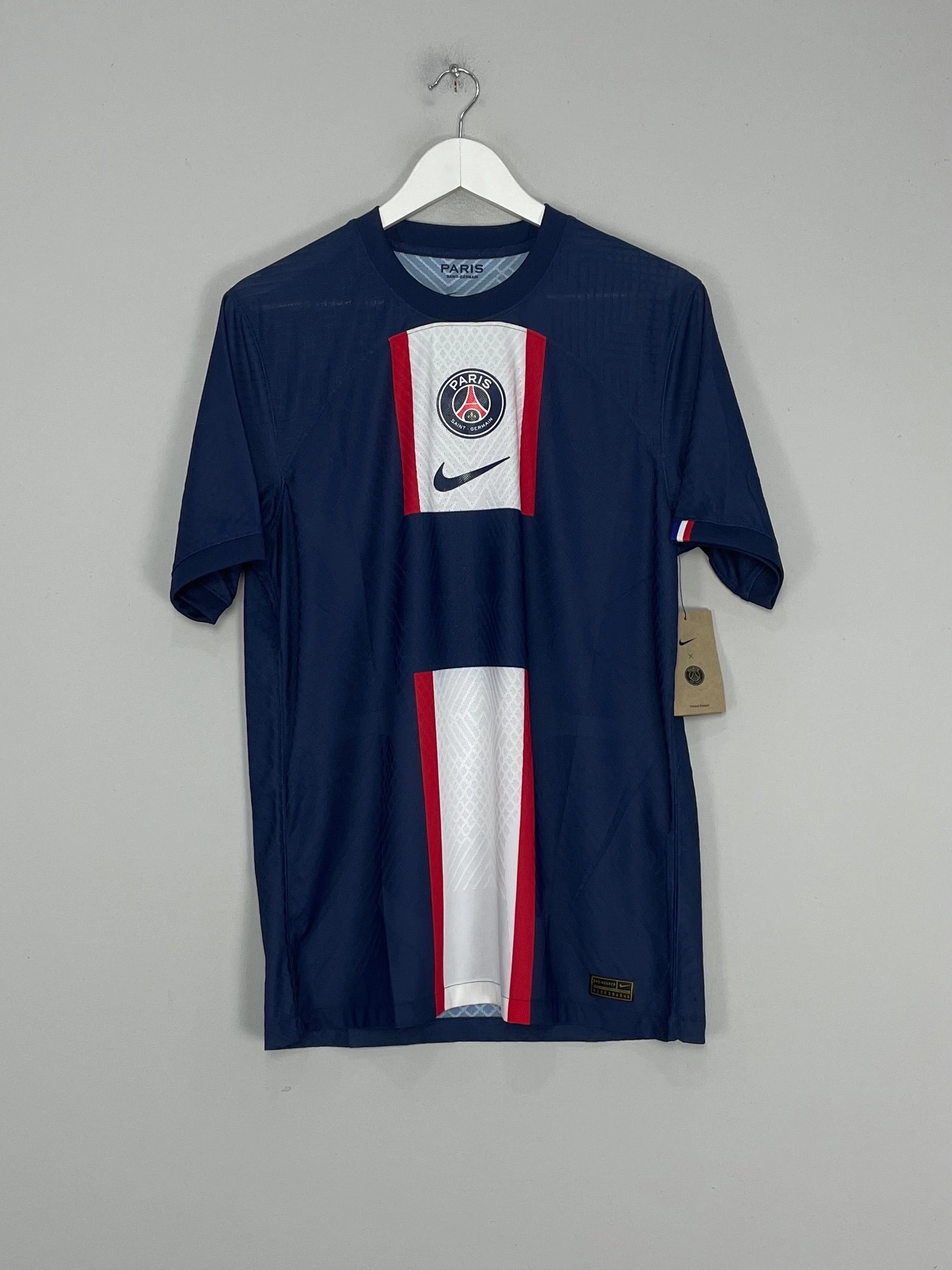 Contrast Binding Laser Cut Vents 2022/23 PSG *BNWT* AUTHENTIC HOME SHIRT (M) NIKE