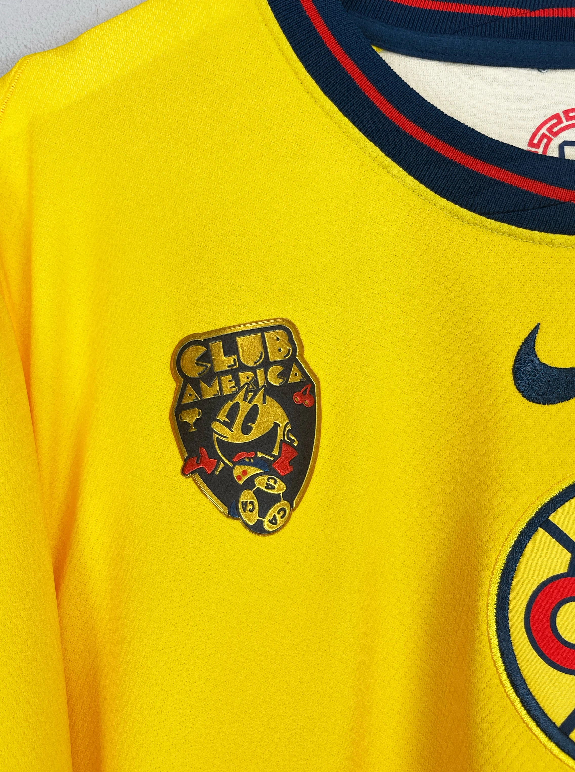 Outdoor Wear Thermal Regulation Layer 2024/25 Club America Alvarez #5 *BNWOT* Pac-Man Home Shirt (Multiple Sizes) Nike