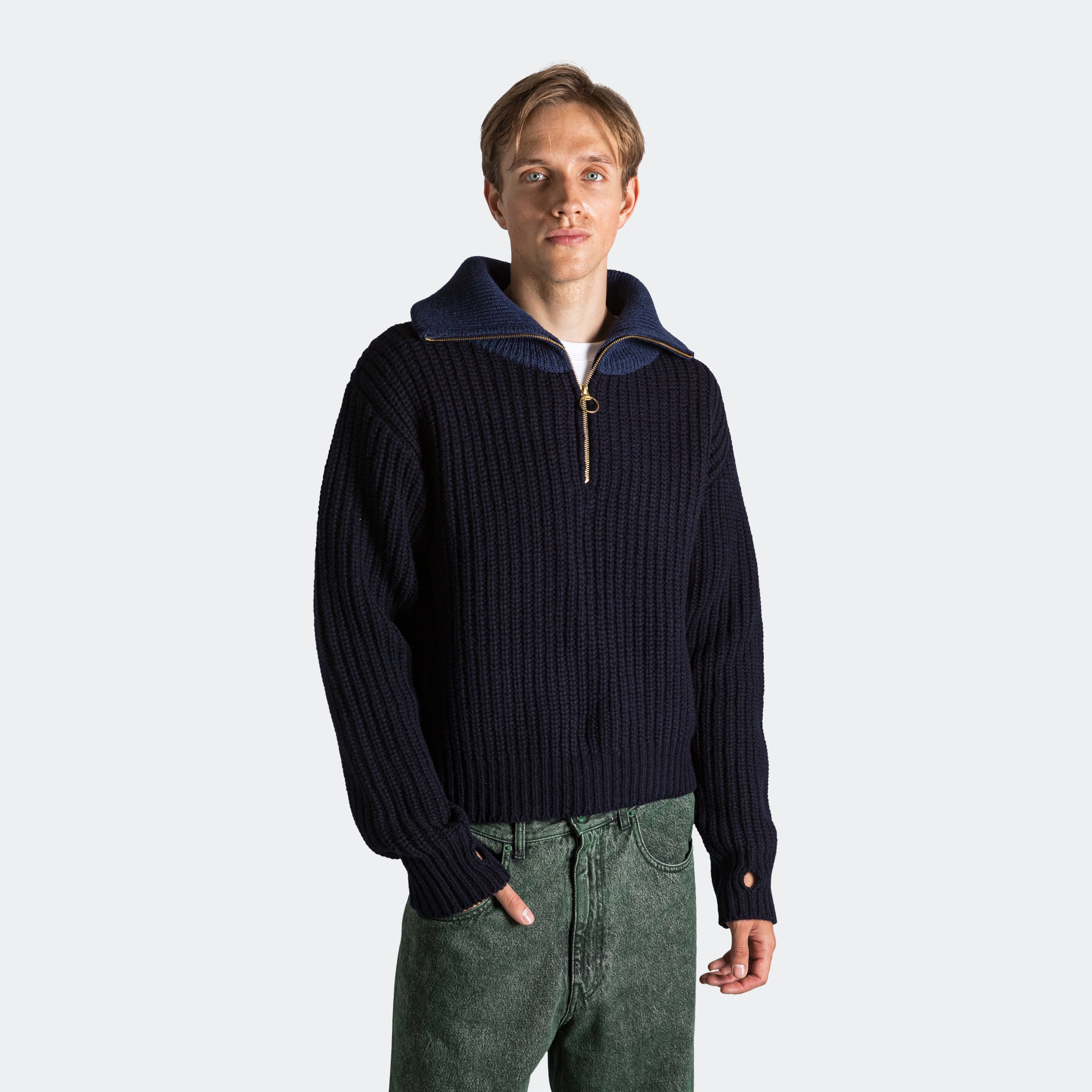 Turtle Neck Variant 3G Wool Cable Knit ZIP UP Pullover - Navy