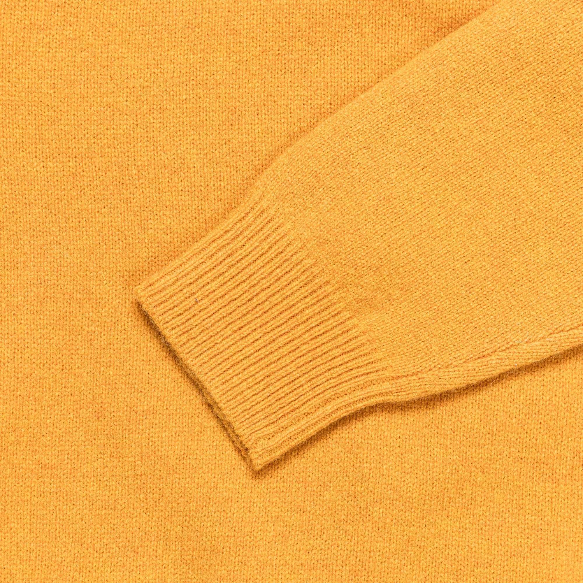 Effortless Comfort 9G Knit Polo - Gold