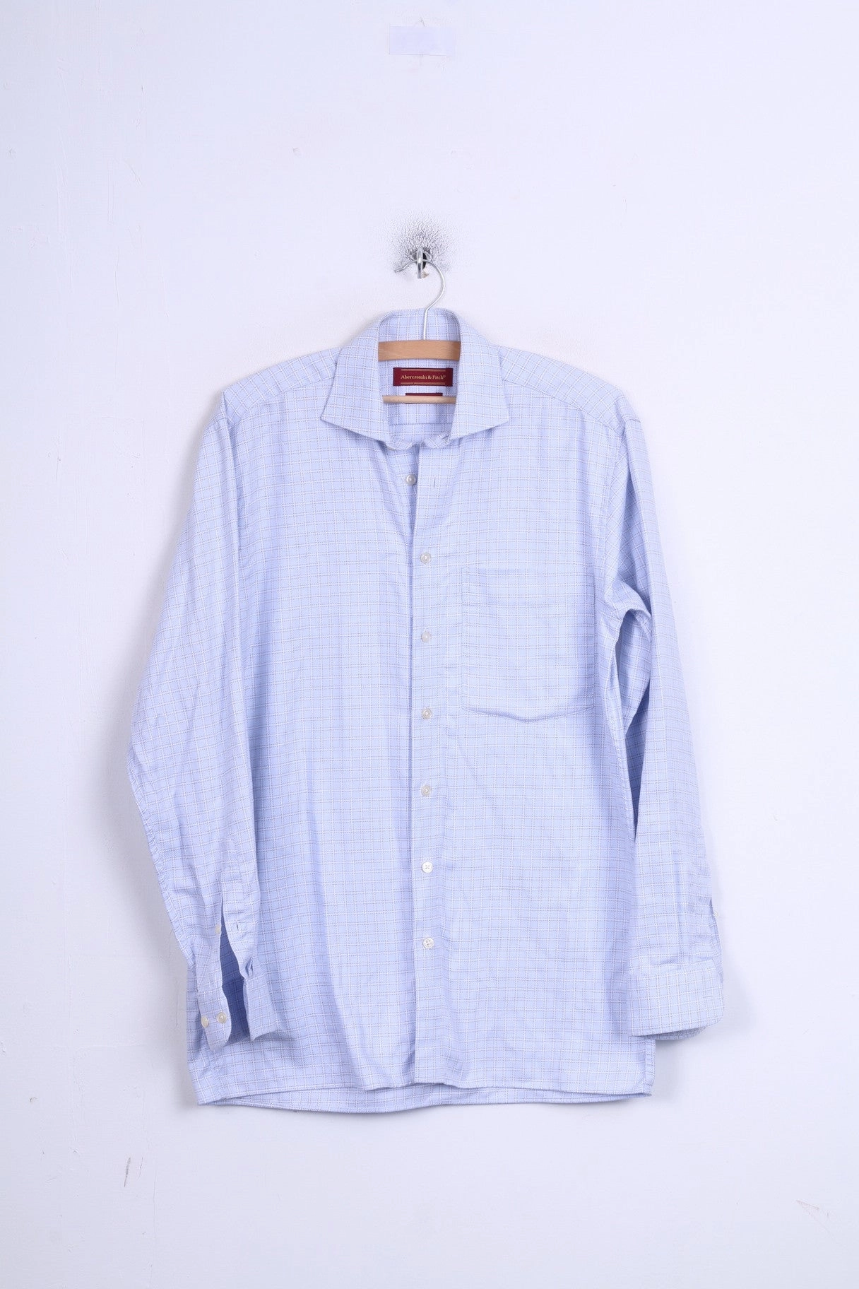 Abercrombi & Fitch Mens 38 M Casual Shirt Blue Check Long Sleeve Hidden Button Placket Trendsetting Design