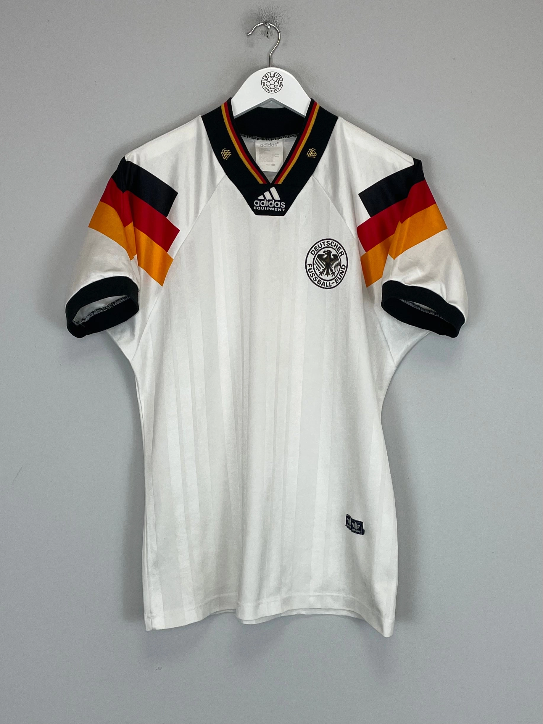 Urban Comfort Ribbed Hem Detail 1992/94 GERMANY HOME SHIRT (M) ADIDAS