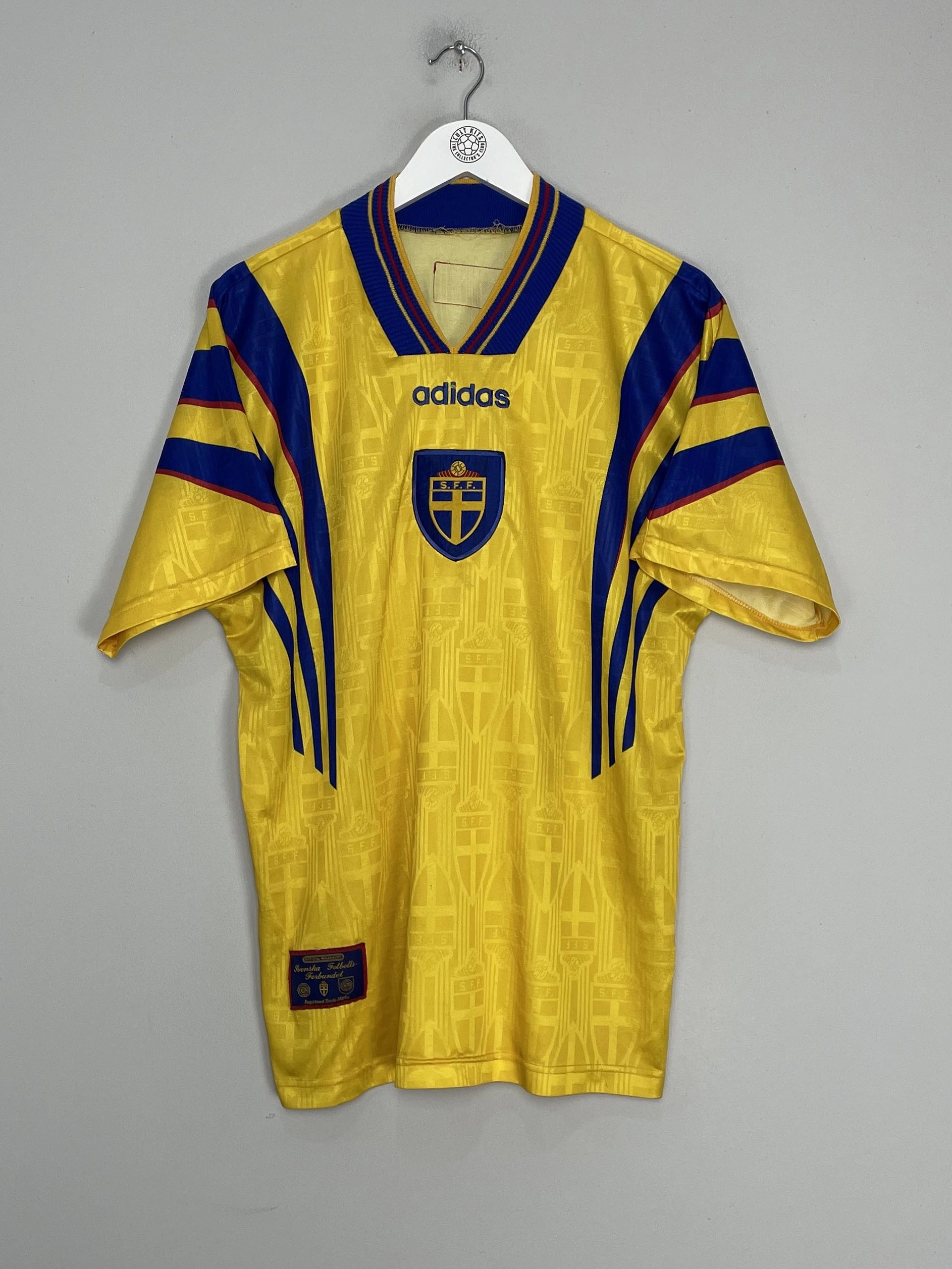 1996/98 SWEDEN HOME SHIRT (L) ADIDAS Four Way Stretch