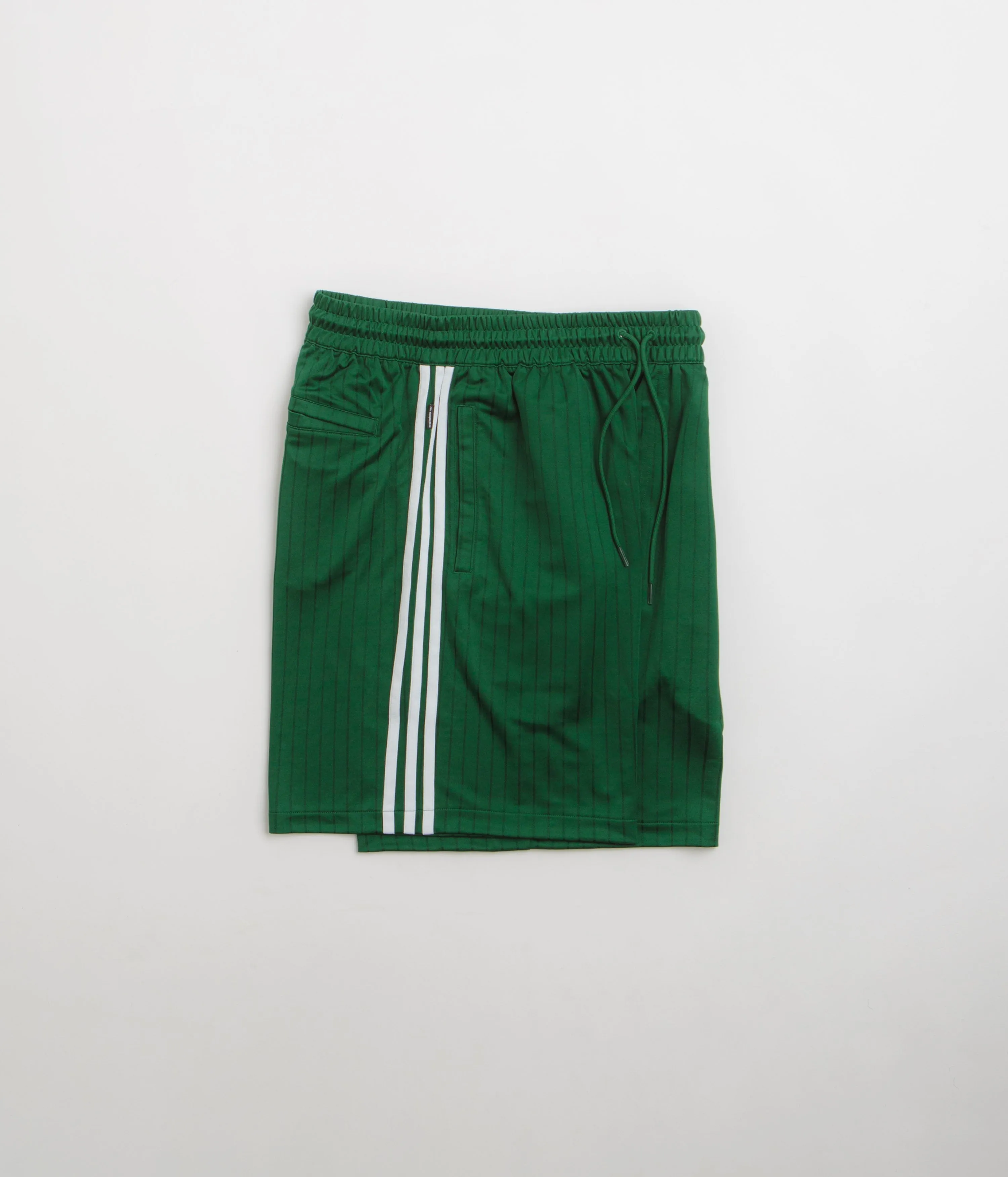 SeamlessConstruction surfing attire Adidas Skateboarding Classic Shorts - Dark Green / White