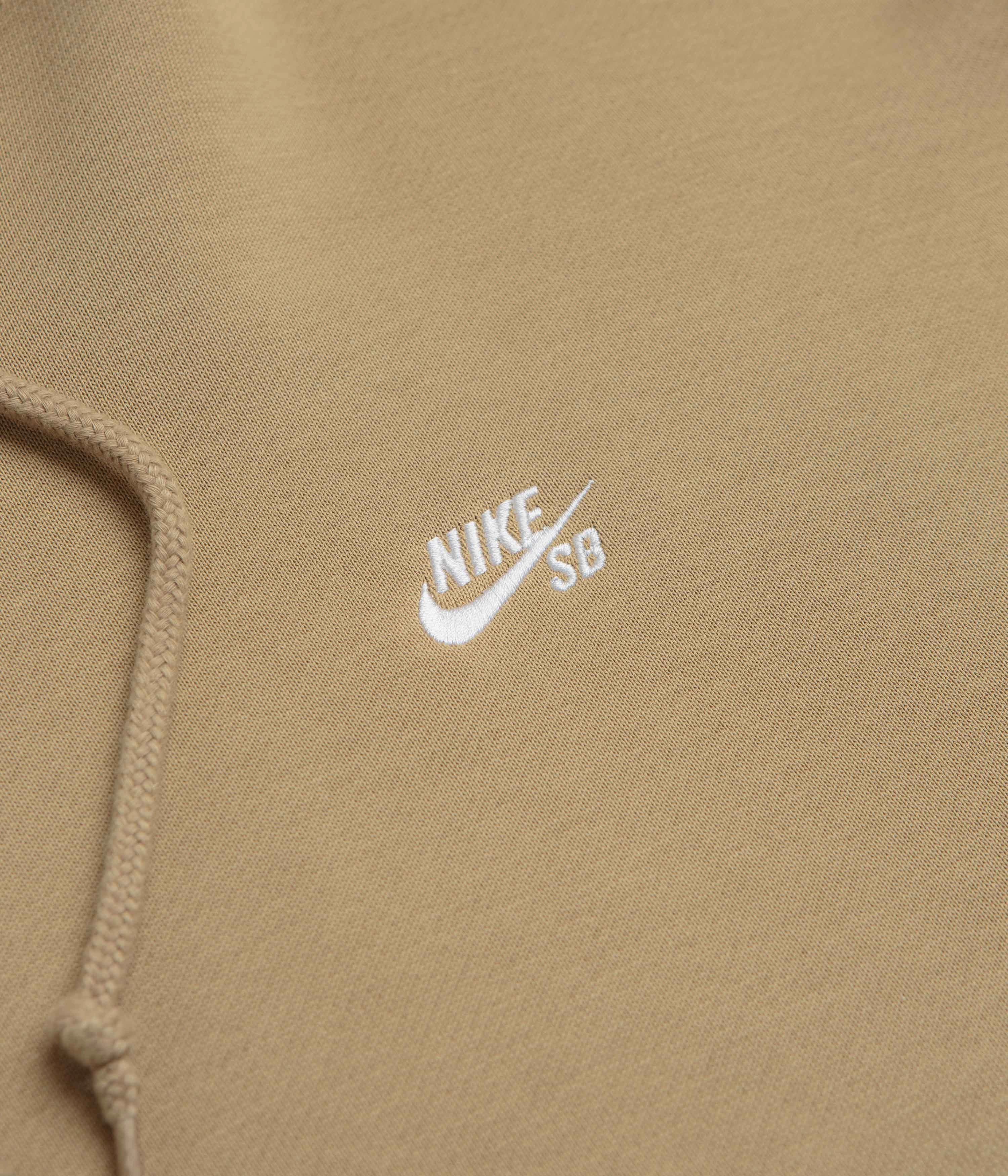 Nike SB Essential Small Logo Hoodie - Parachute Beige / White Winter Motion Travel Ready