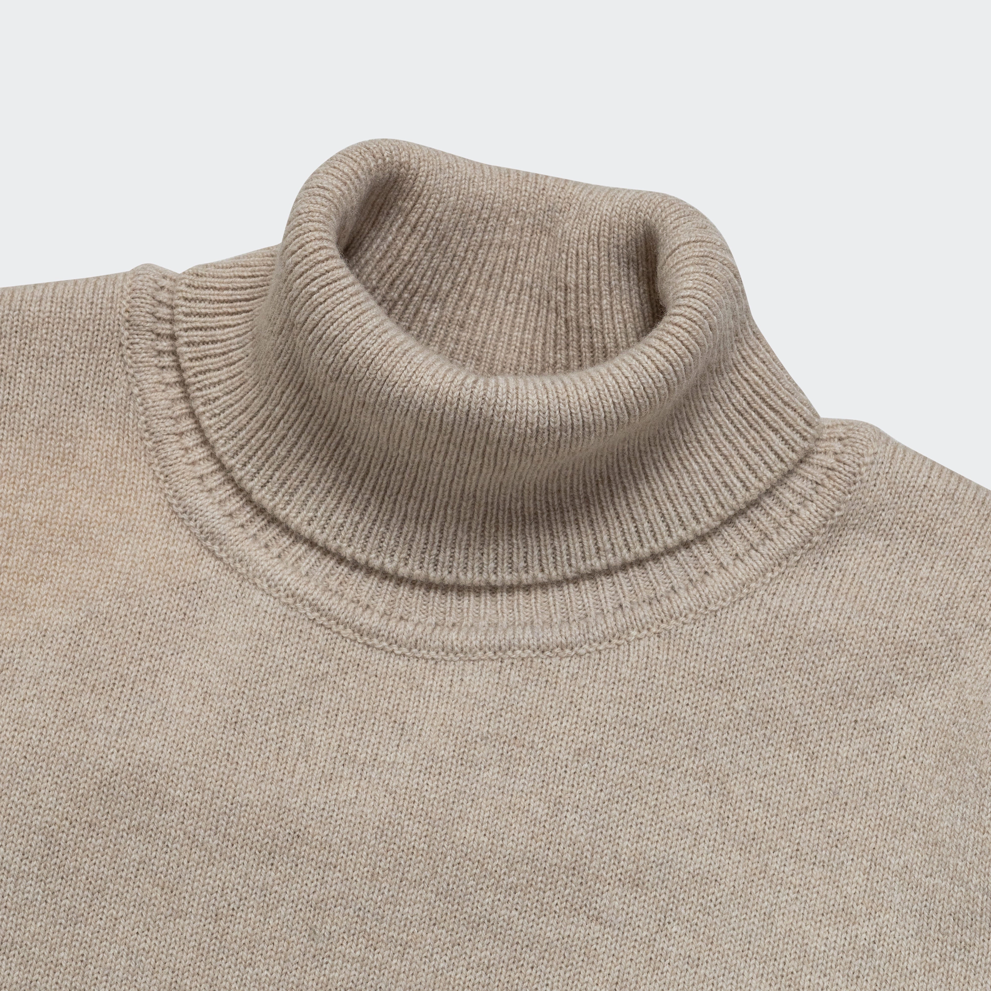 Bonded Seam Reinforcement Kirk Merino Lambswool Turtleneck - Oatmeal