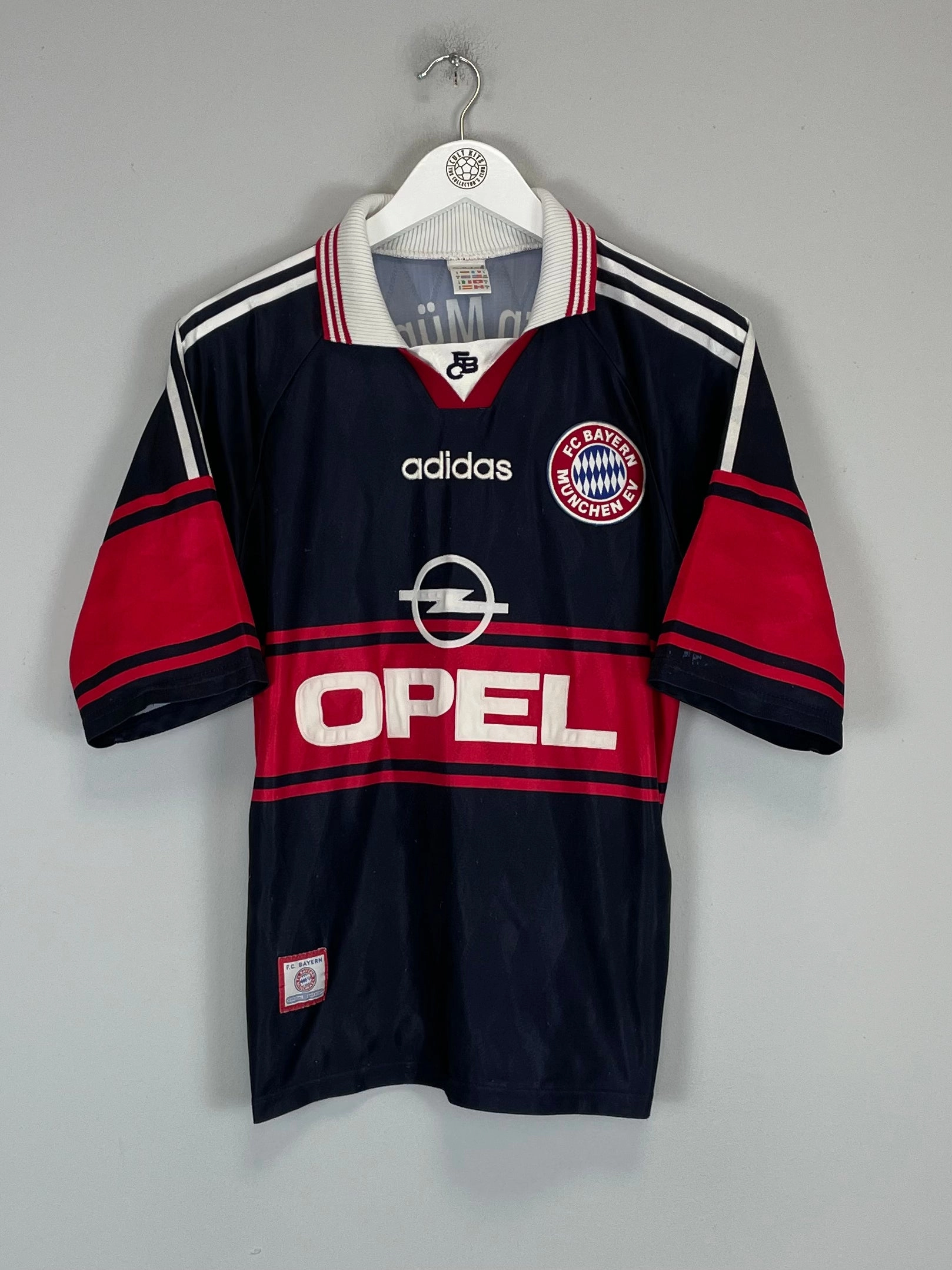 1997/99 BAYERN MUNICH HOME SHIRT (S) ADIDAS Workout Layer