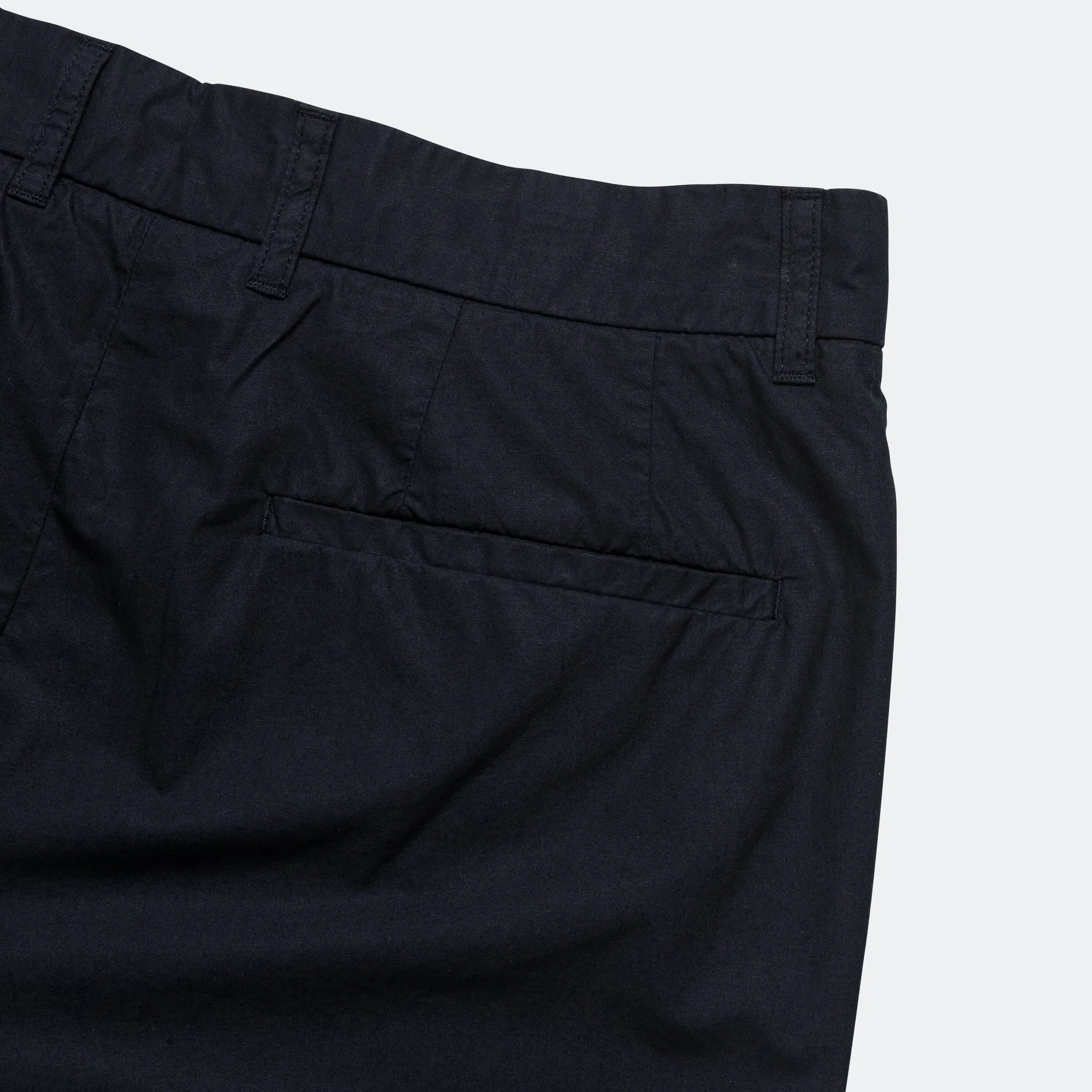 Benn Relaxed Typewriter Pleated Short - Dark Navy high waisted Minimalist Style