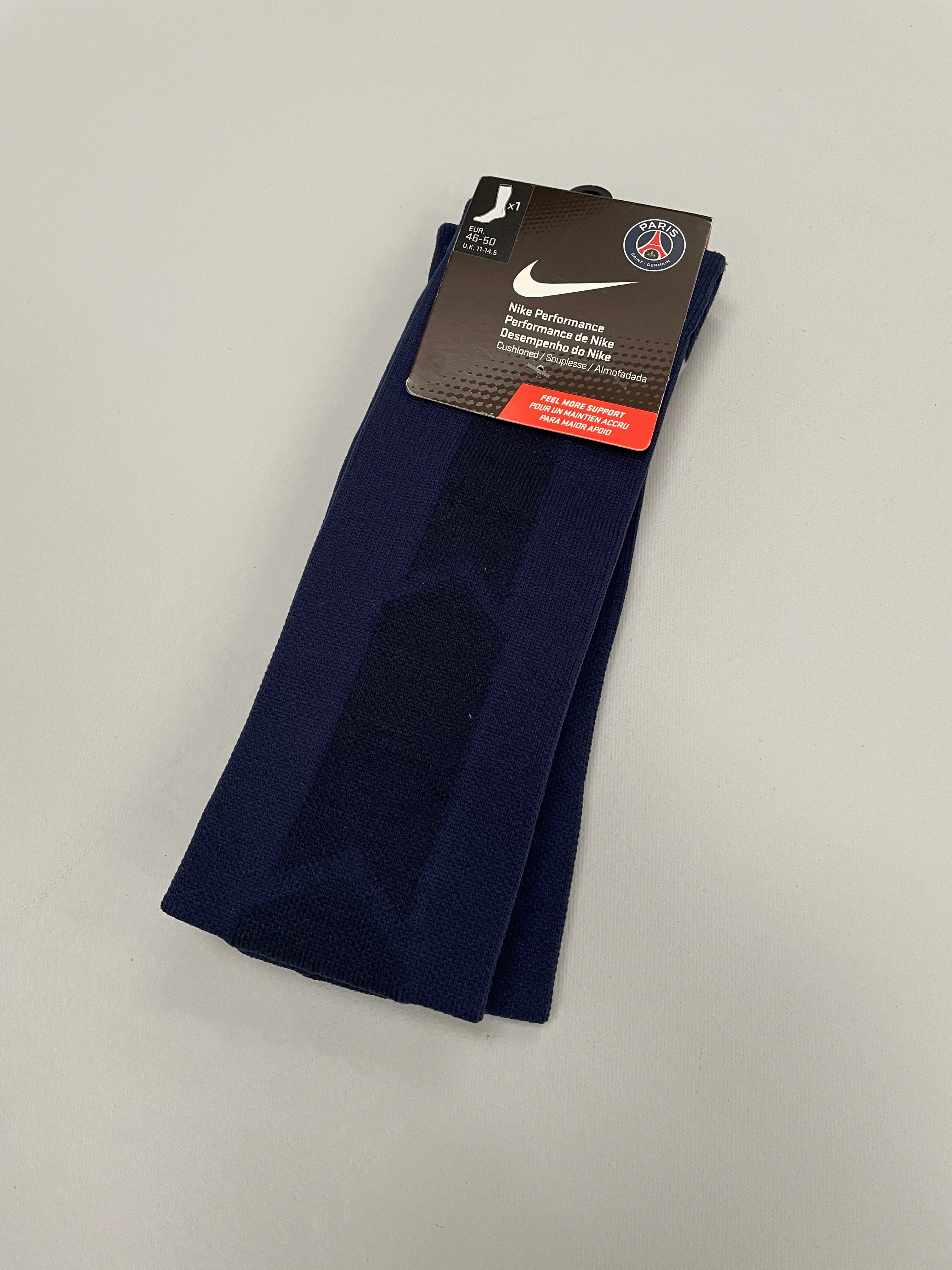 Street Fit 2016 PSG *BNWT* HOME SOCKS (XL) NIKE