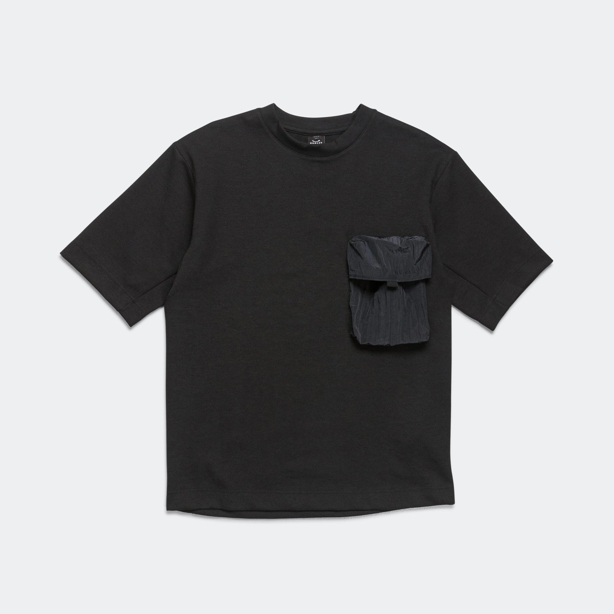 Reserve Pocket Tee - Blackout Glossy Look crew neck