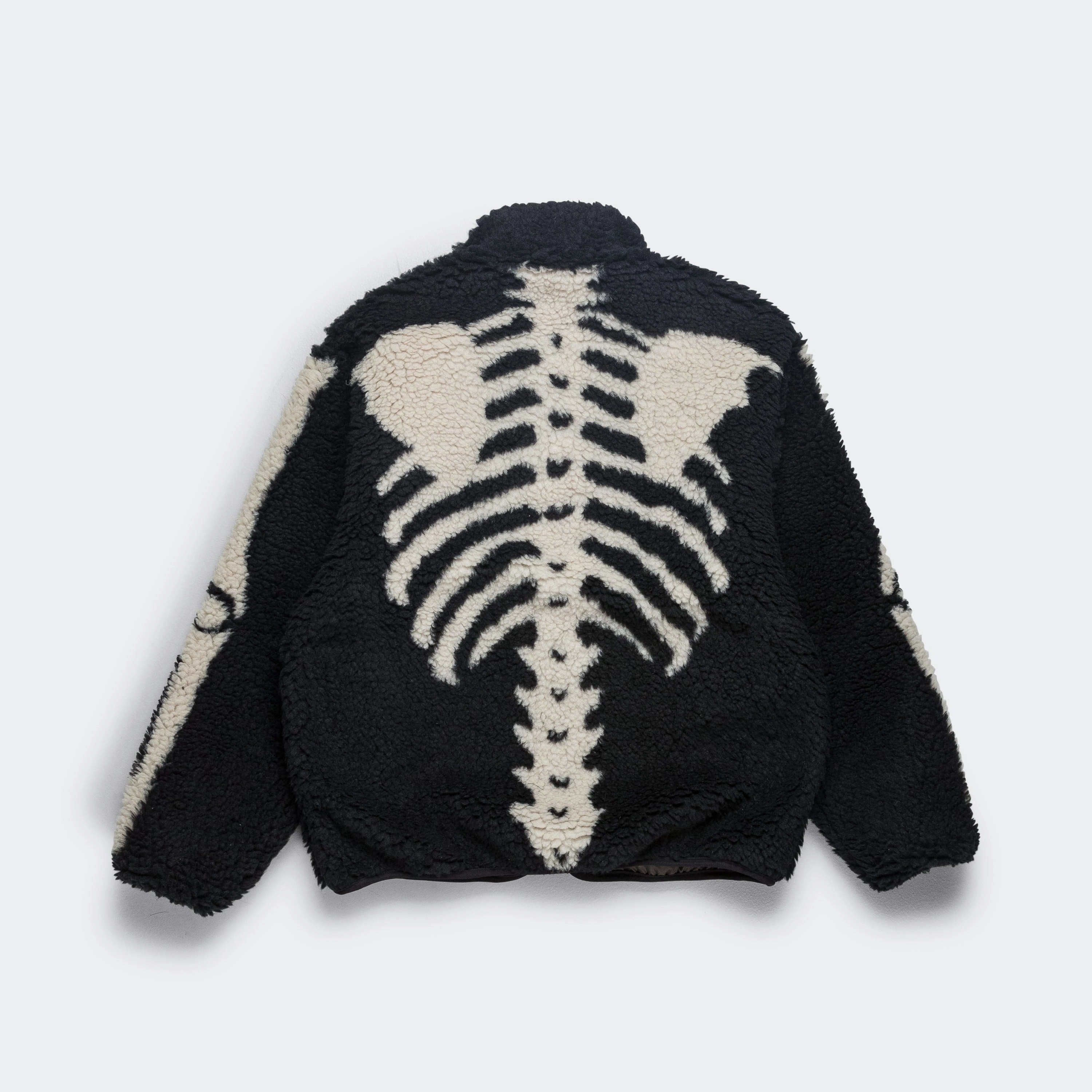 Convertible Style MoistureWickingInterior BONE Boa Fleece Reversible Blouson - Black