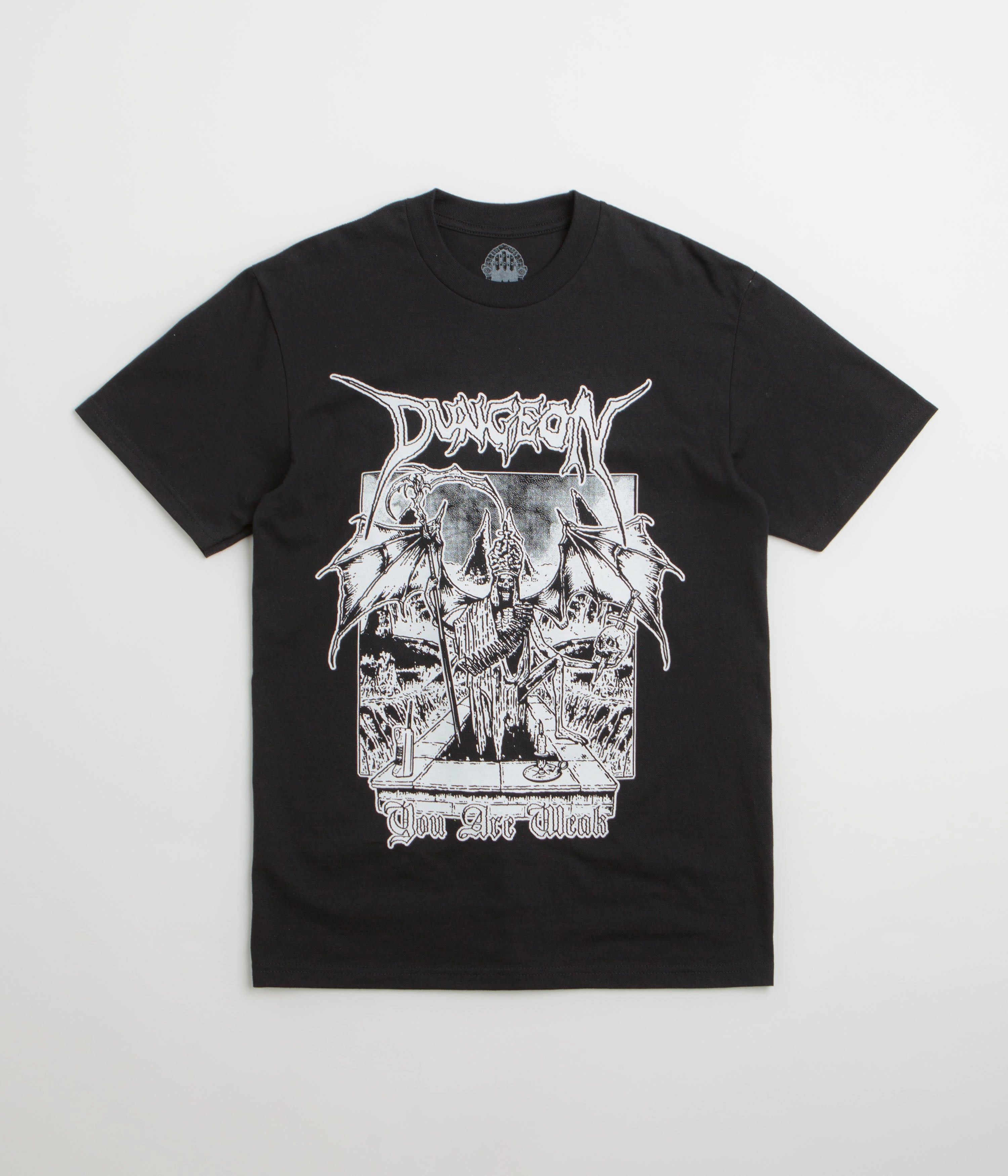 Dungeon Grave Retreat T-Shirt - Black winter warmth