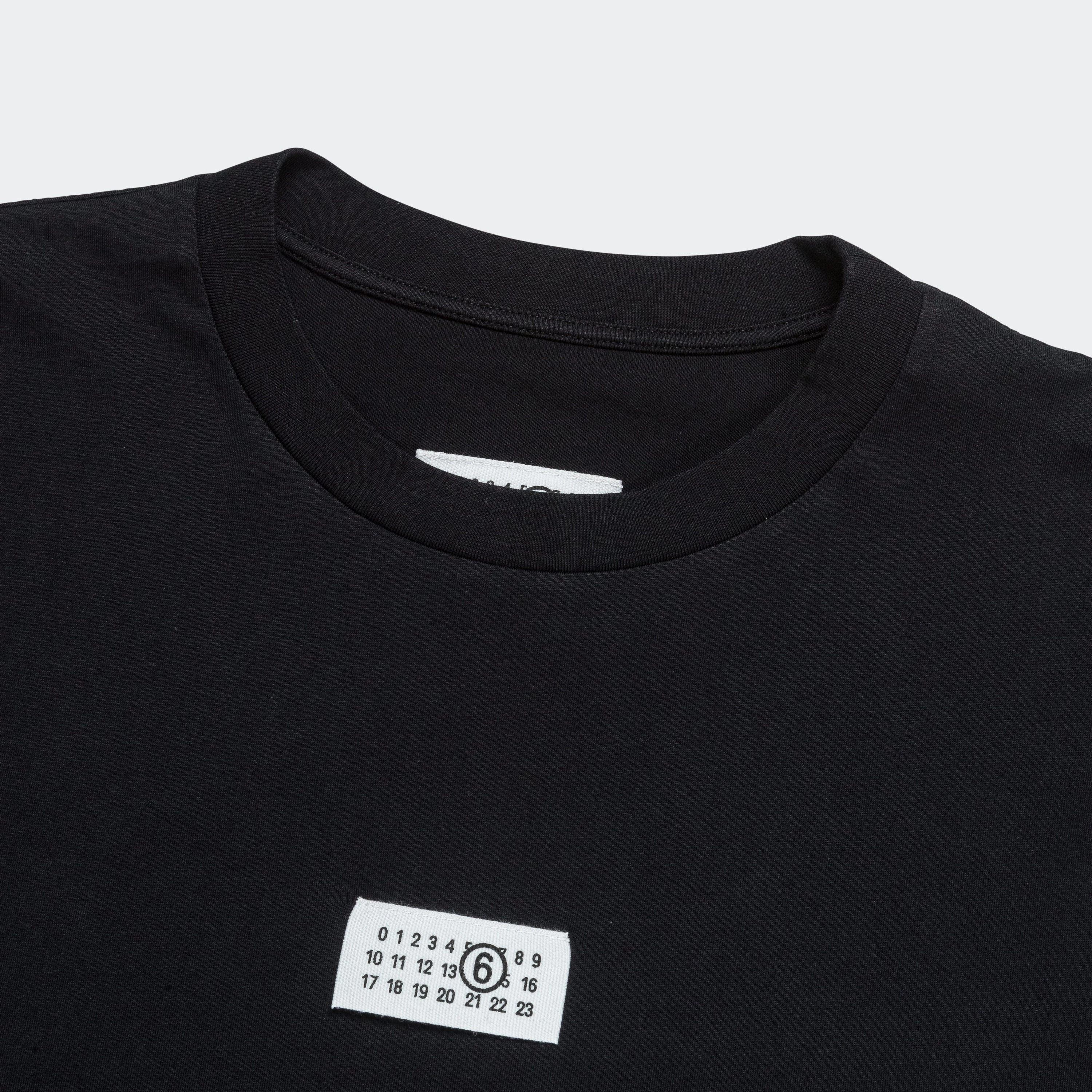 QuickDry Material Casual Vibes Graphic T-Shirt - Black