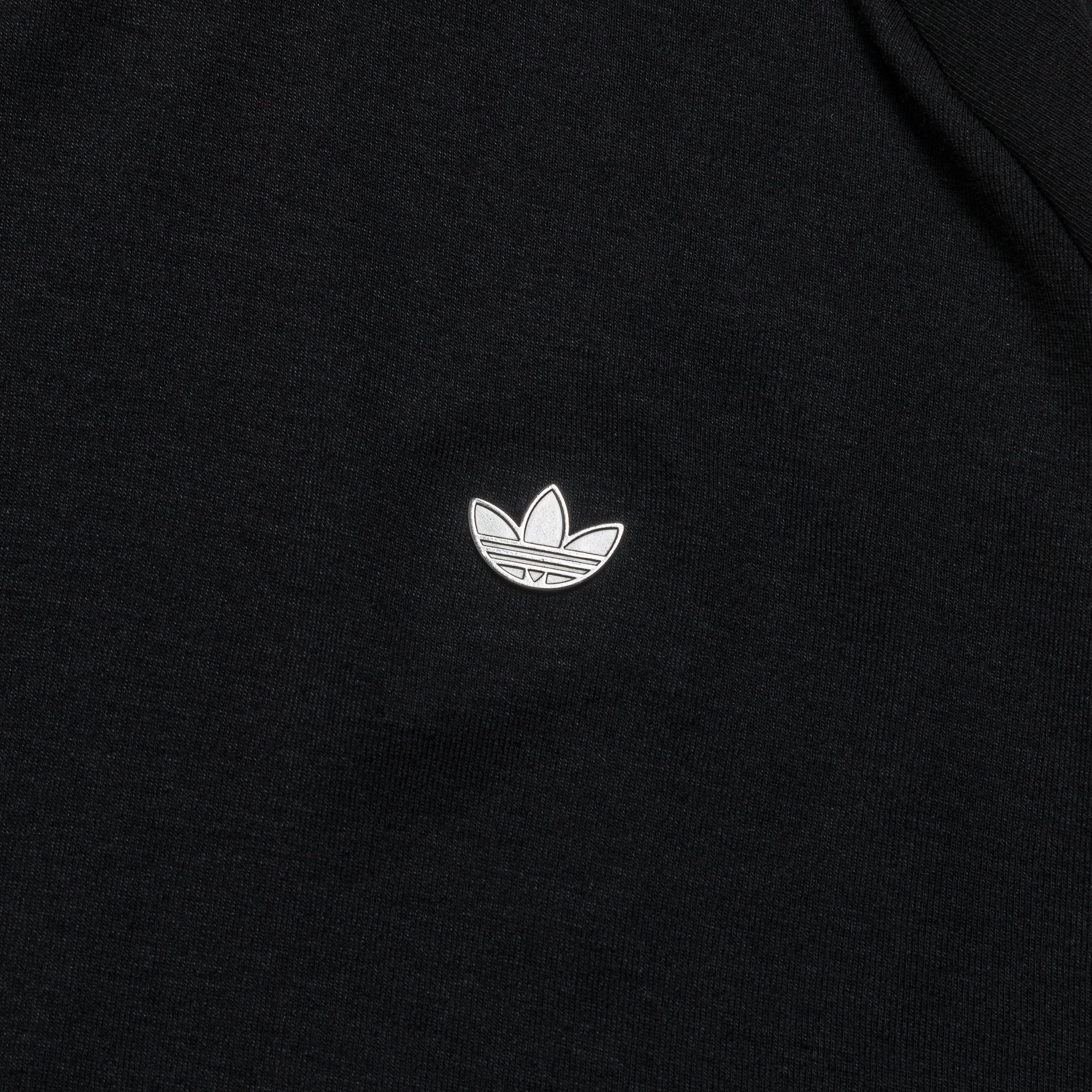 Cali Tee - Black Chill Design Soft and Light