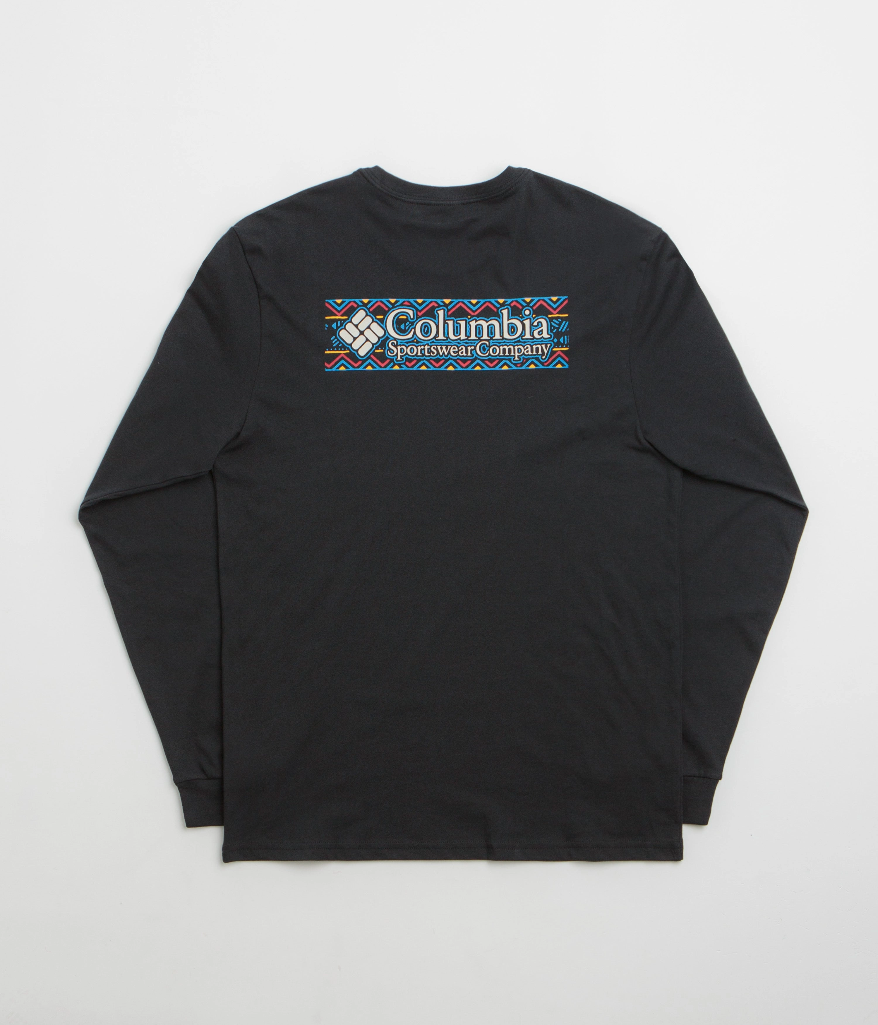easy to pair Anti Pilling Treatment Columbia Explorers Canyon Long Sleeve T-Shirt - Black / Branded Blanket