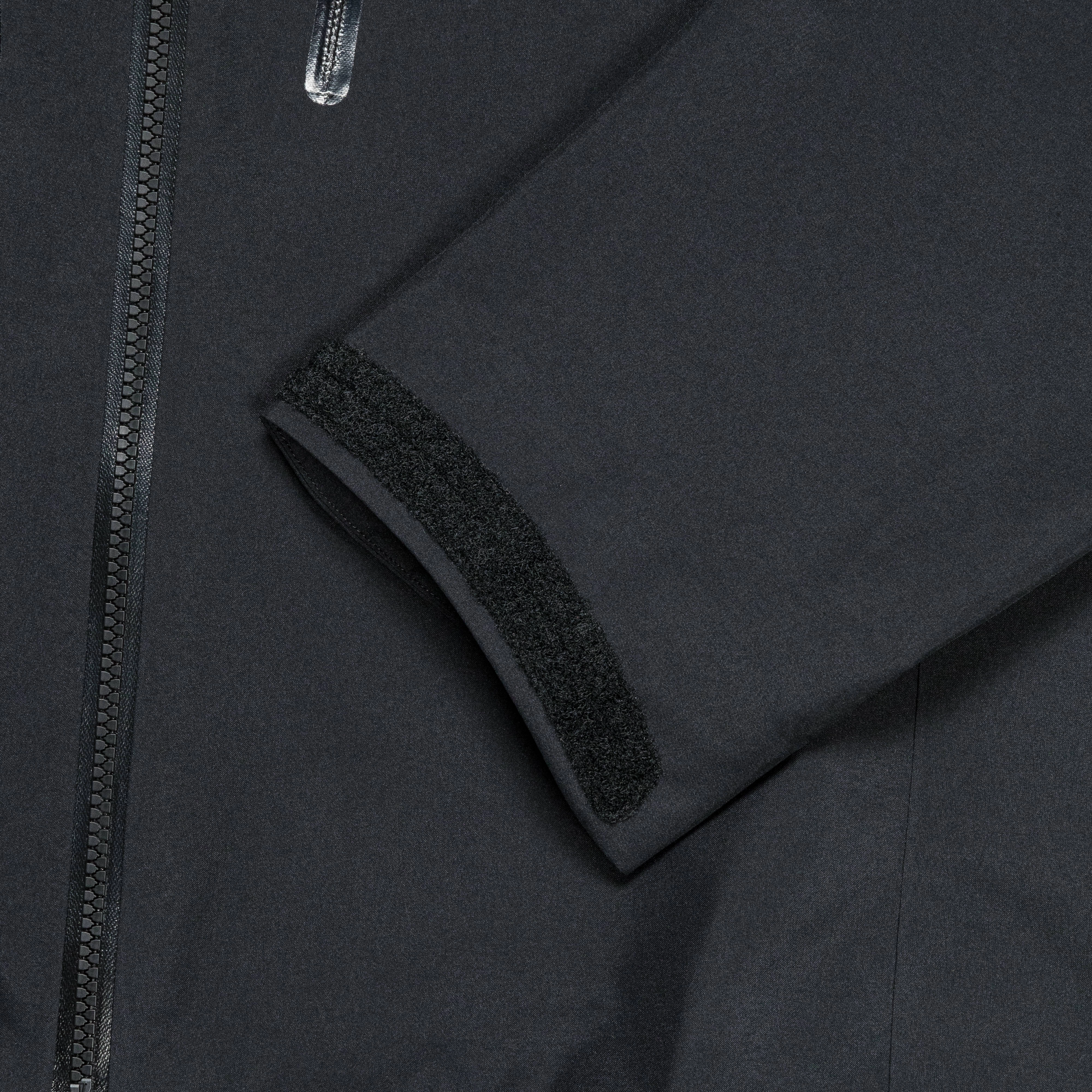 Trendy Feel Chill Look Alpha SV Jacket GORE-TEX? PRO - Black