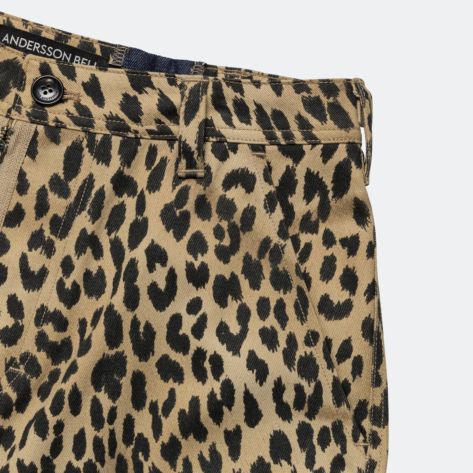 Depot Leopard Cargo Shorts - Beige Comfortable Stretch