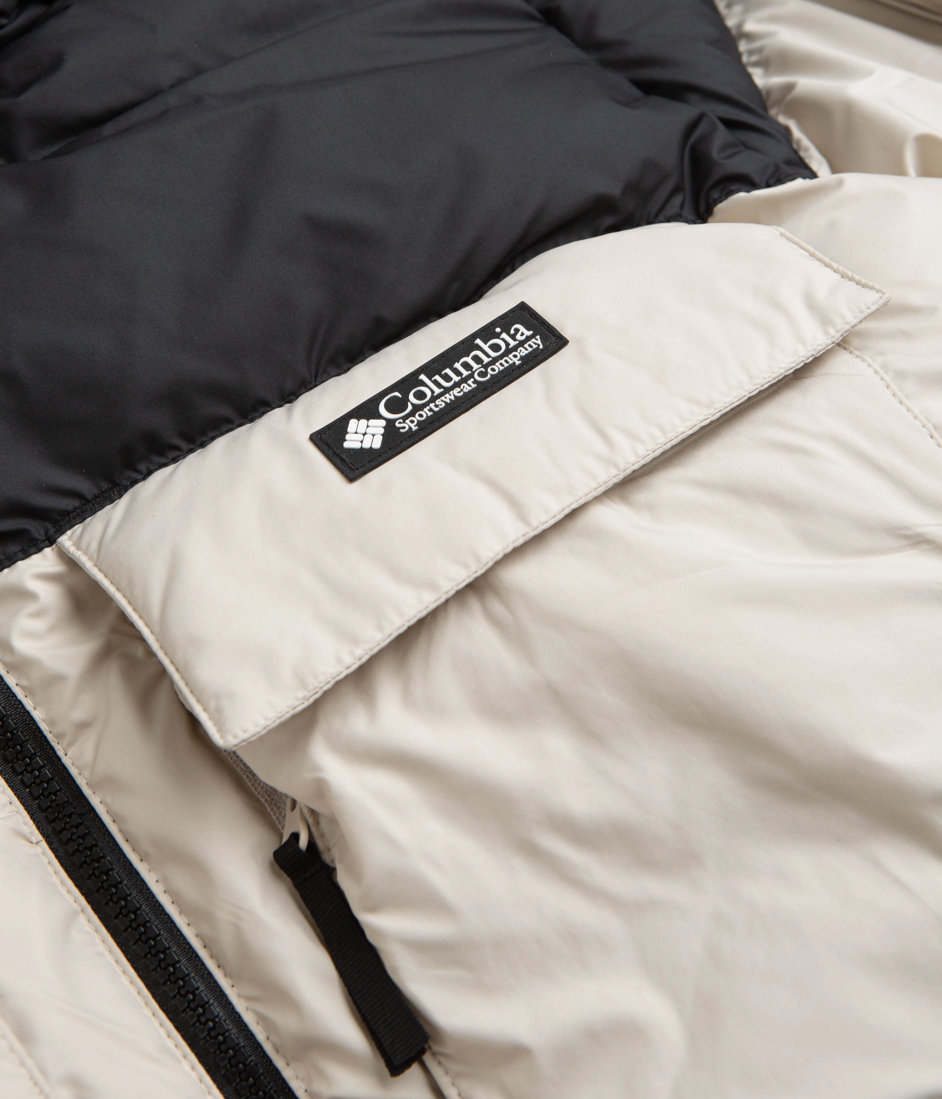 Columbia Ballistic Ridge Oversized Puffer Jacket - Dark Stone / Black snag resistant Street Wear