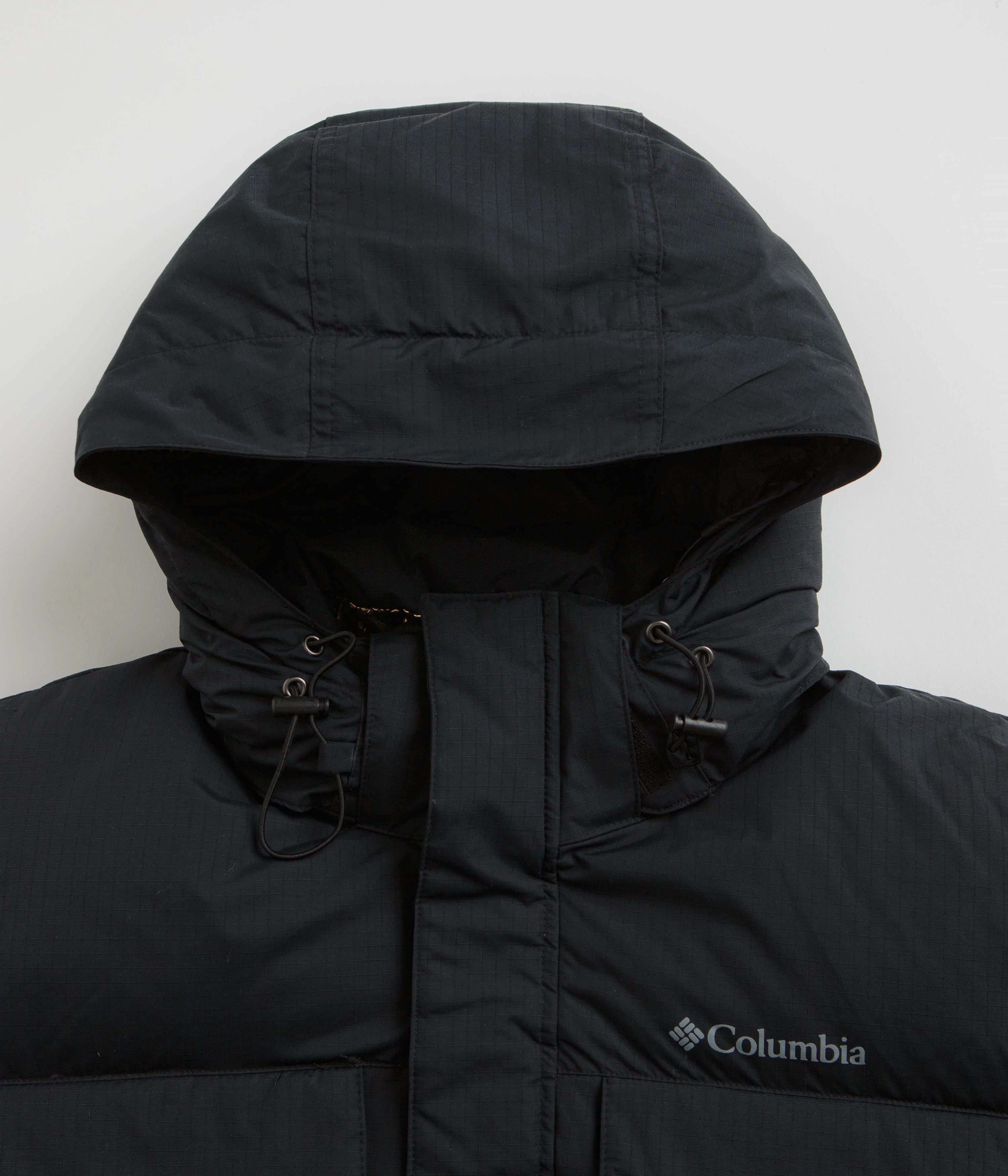 Minimal Form Hiking Vibe Columbia Landroamer Puffer Jacket - Black